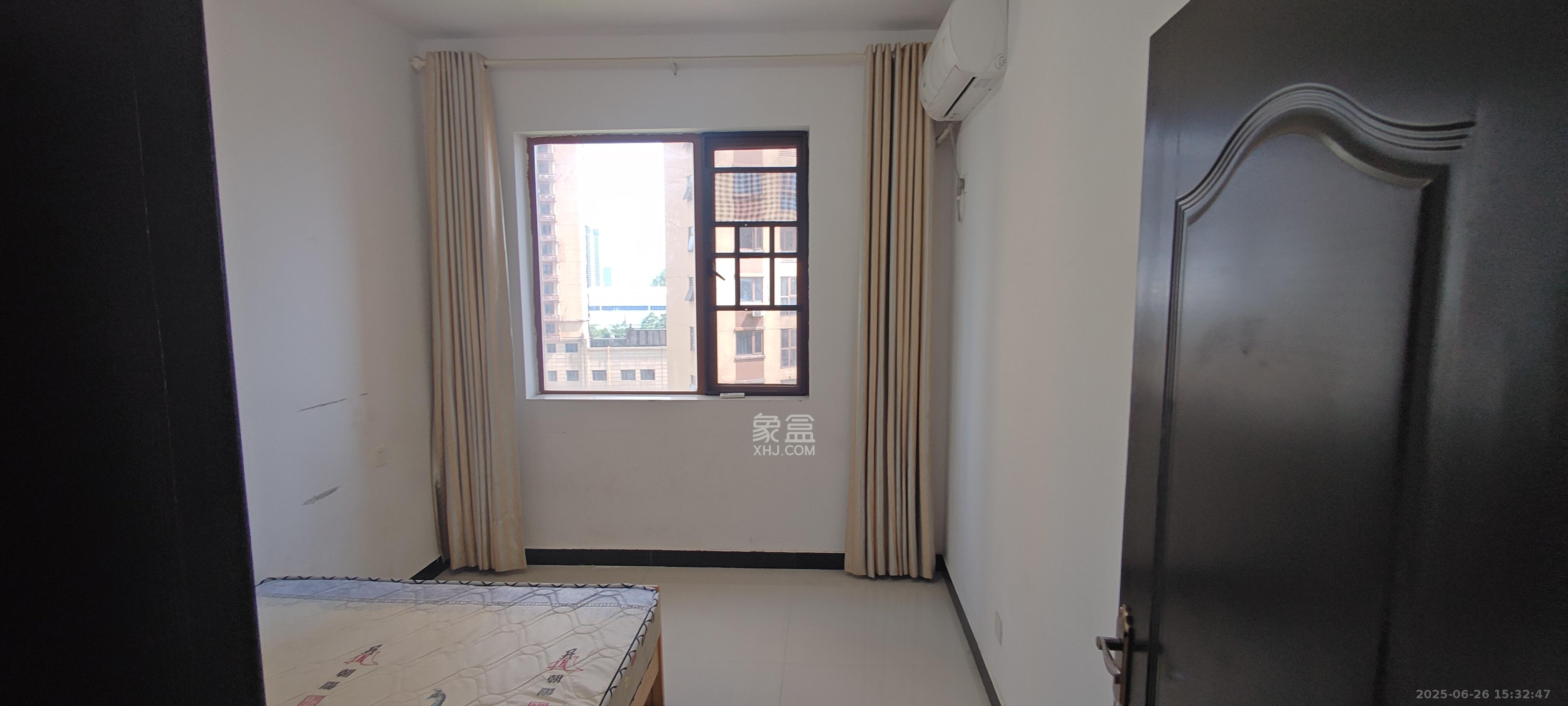 万里时代 3室2厅2卫 2700.0元/月 万里时代 3室2厅2卫 2700.0元/月室内图