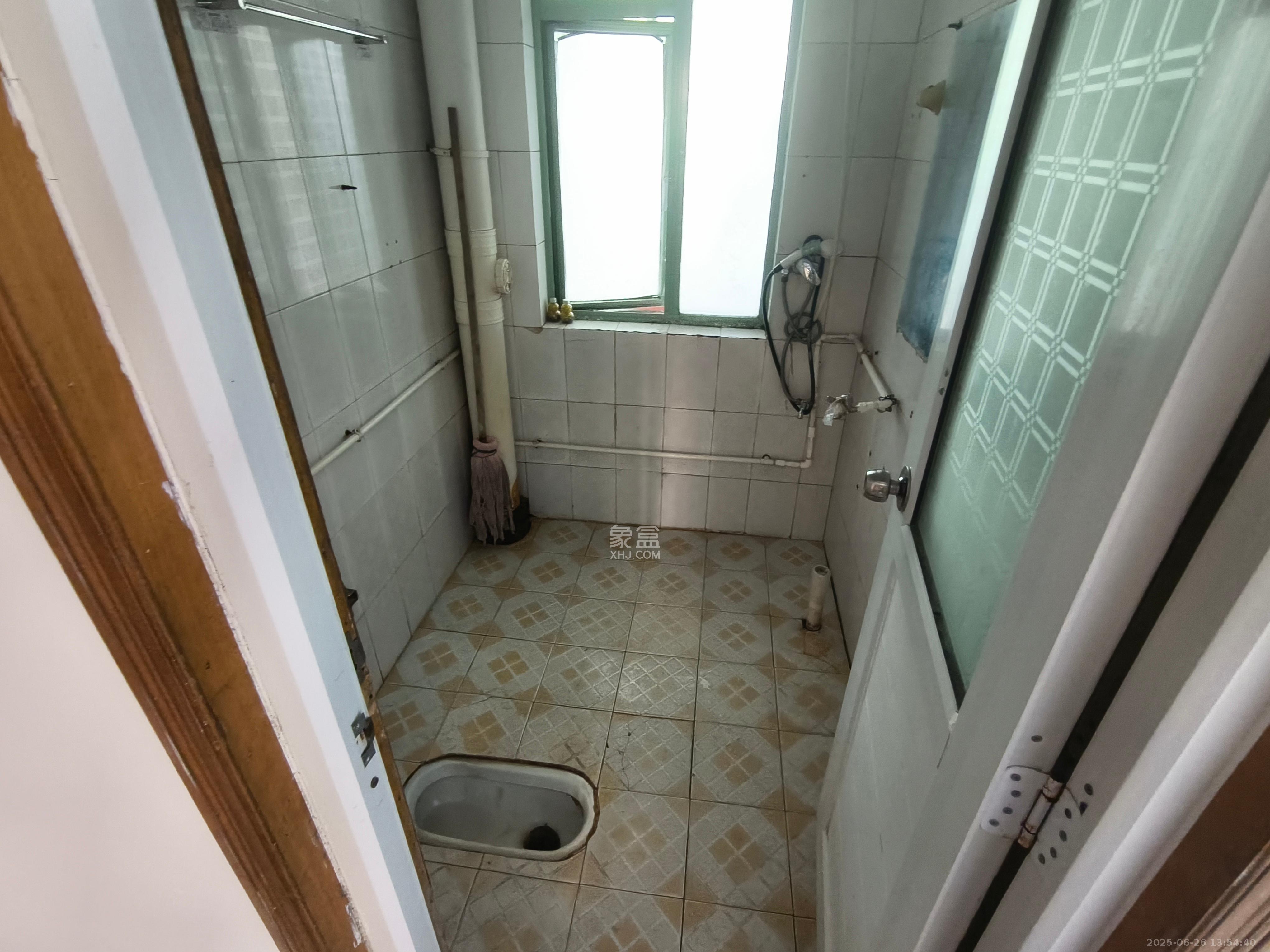 锦绣华天  3室2厅2卫    3000.0元/月 锦绣华天  3室2厅2卫    3000.0元/月室内图