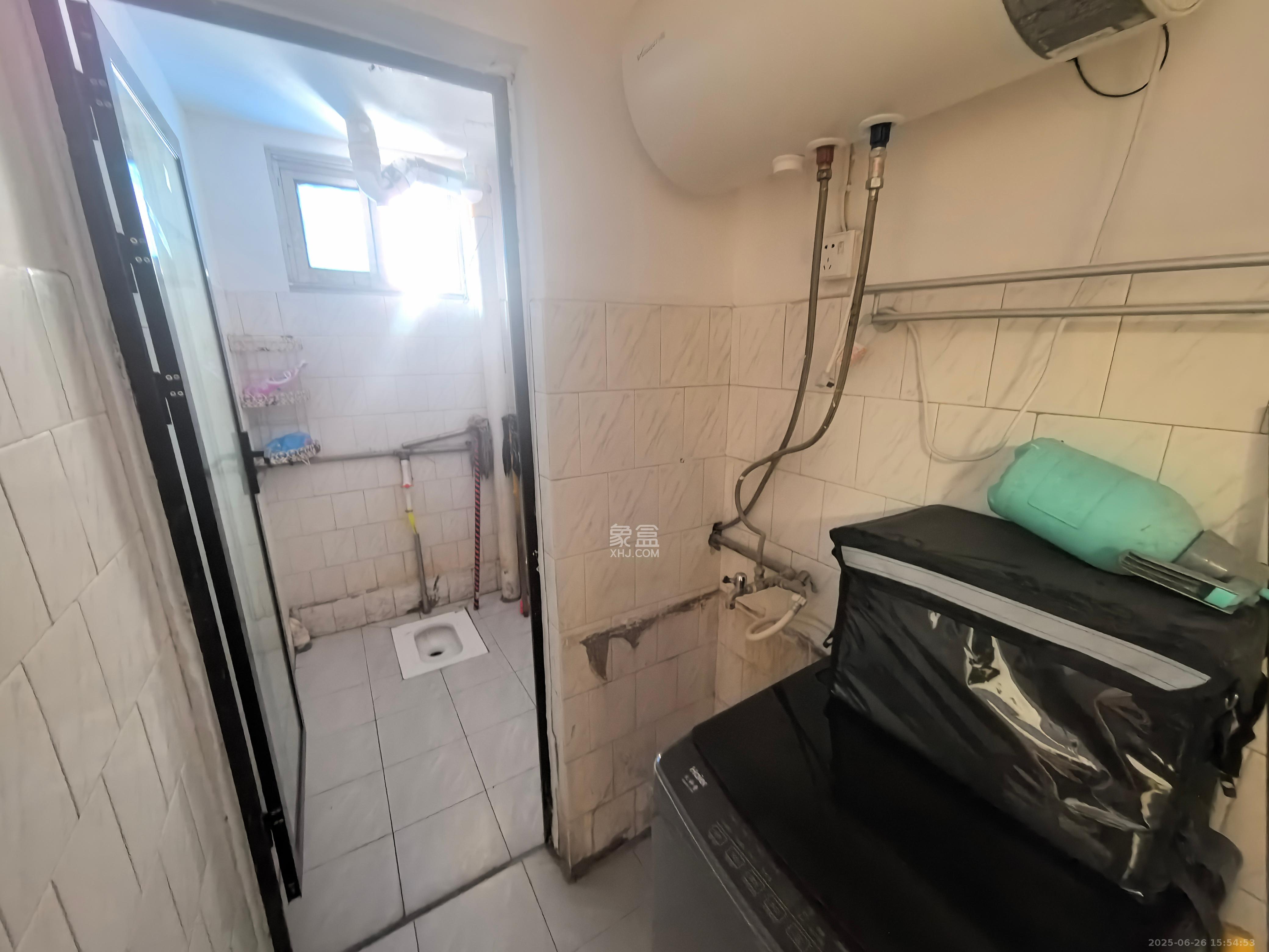 郁金香小区 3室2厅1卫 1800.0元/月 郁金香小区 3室2厅1卫 1800.0元/月室内图