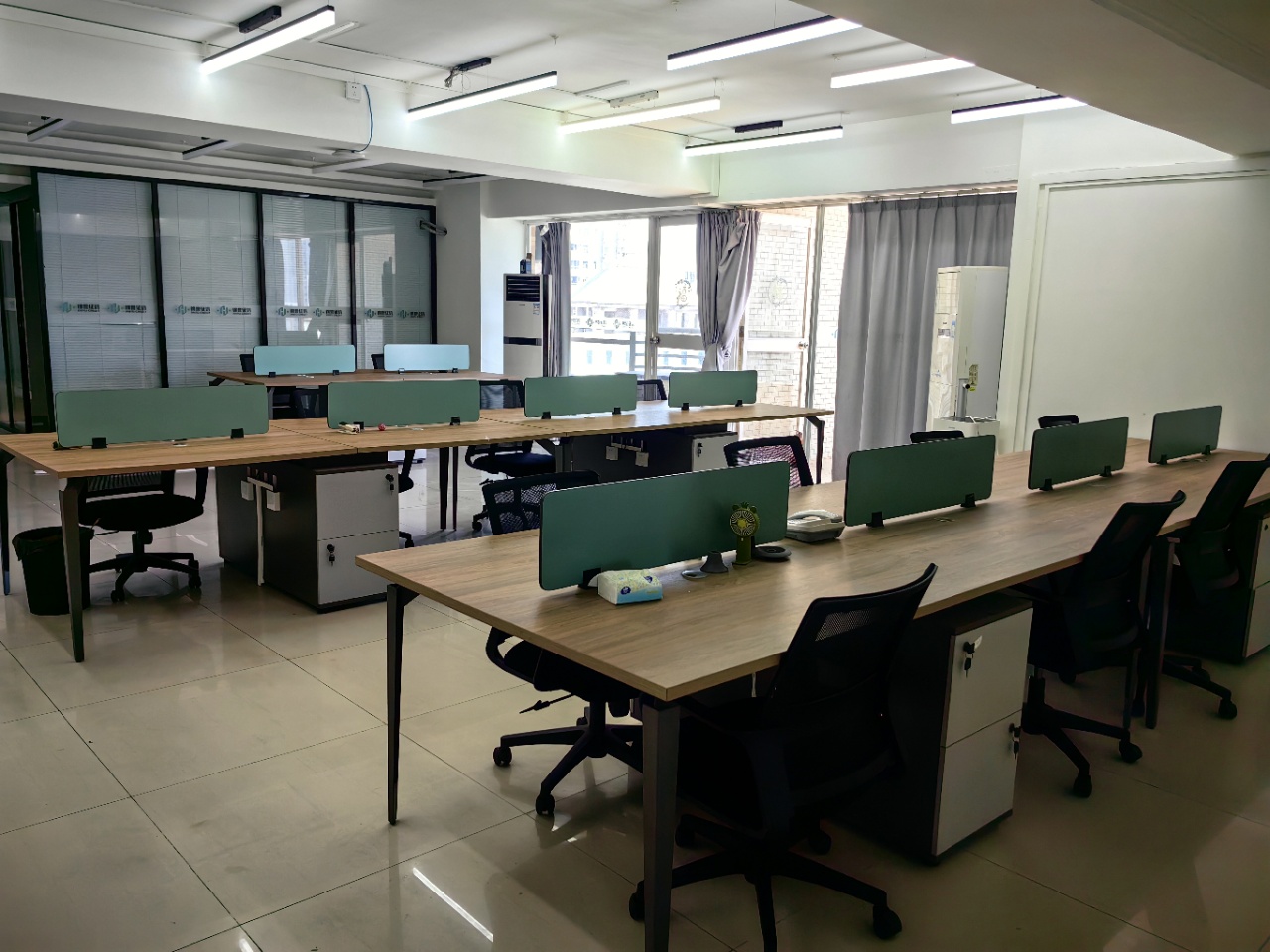 半山花园 2室1厅0卫 16800.0元/月 半山花园 2室1厅0卫 16800.0元/月室内图