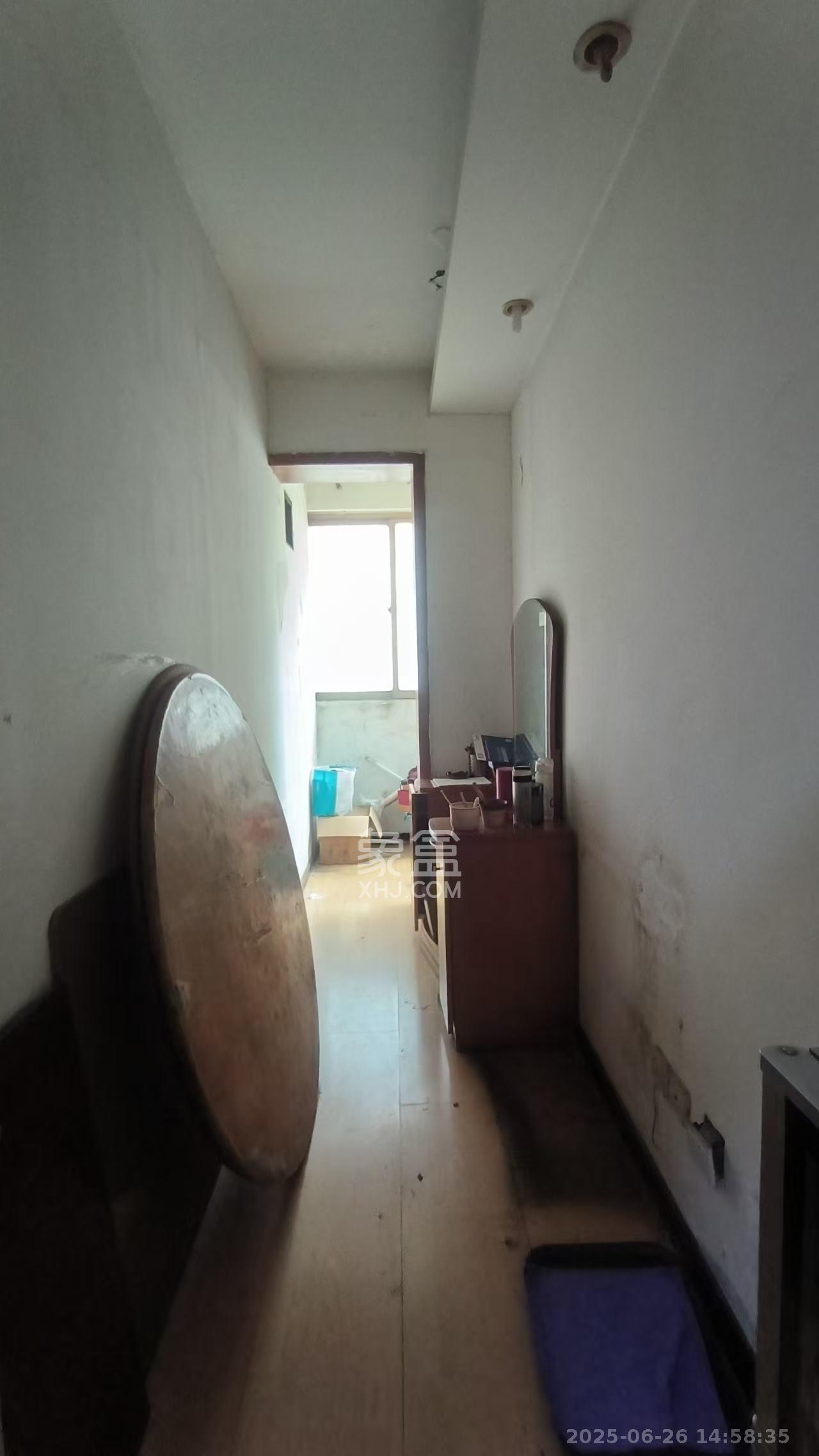 福安公寓 4室2厅2卫 4500.0元/月 福安公寓 4室2厅2卫 4500.0元/月室内图