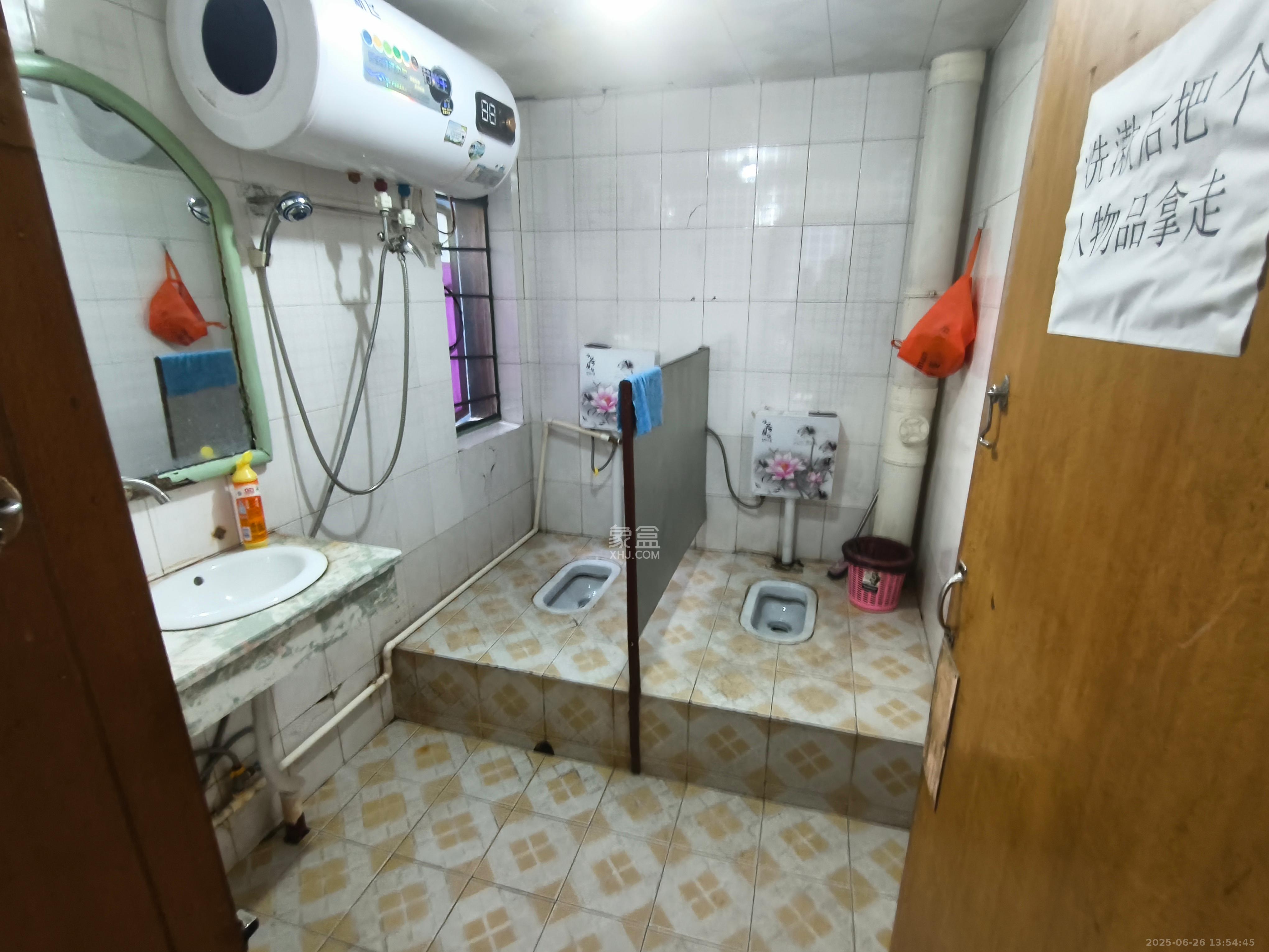 锦绣华天  3室2厅2卫    3000.0元/月 锦绣华天  3室2厅2卫    3000.0元/月室内图