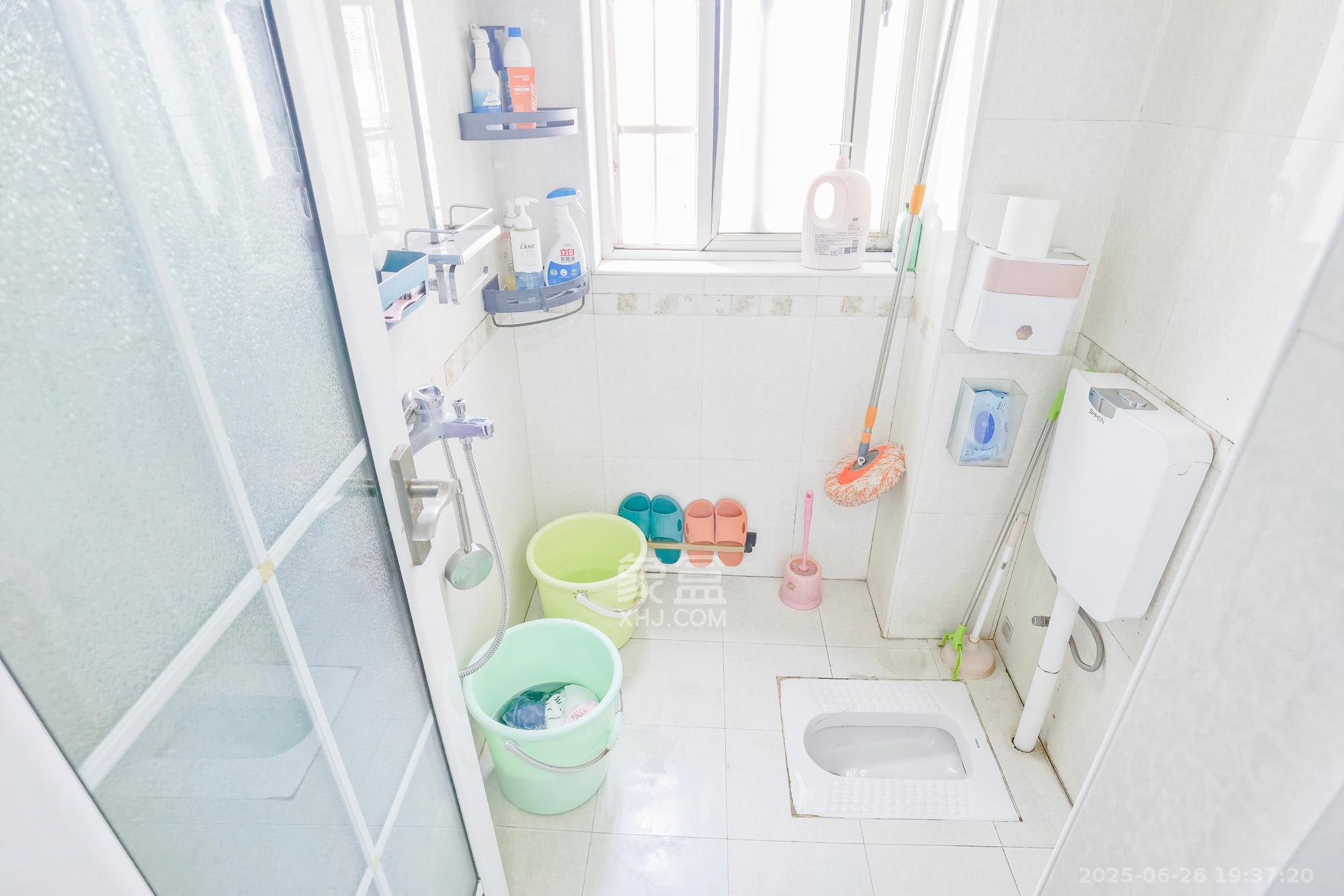 枫林美景  2室2厅1卫    64.8万 枫林美景  2室2厅1卫    64.8万卫生间