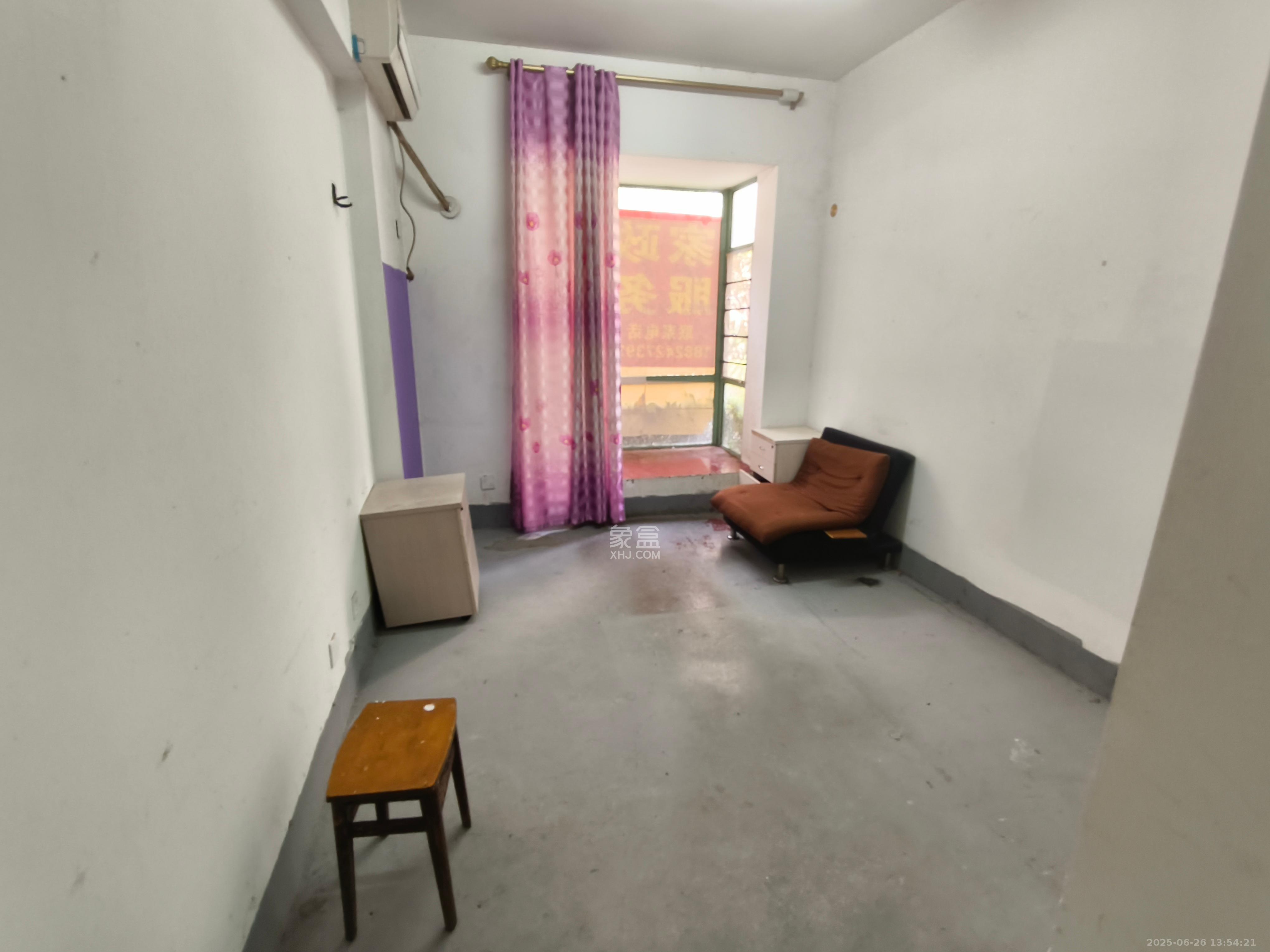 锦绣华天  3室2厅2卫    3000.0元/月 锦绣华天  3室2厅2卫    3000.0元/月室内图