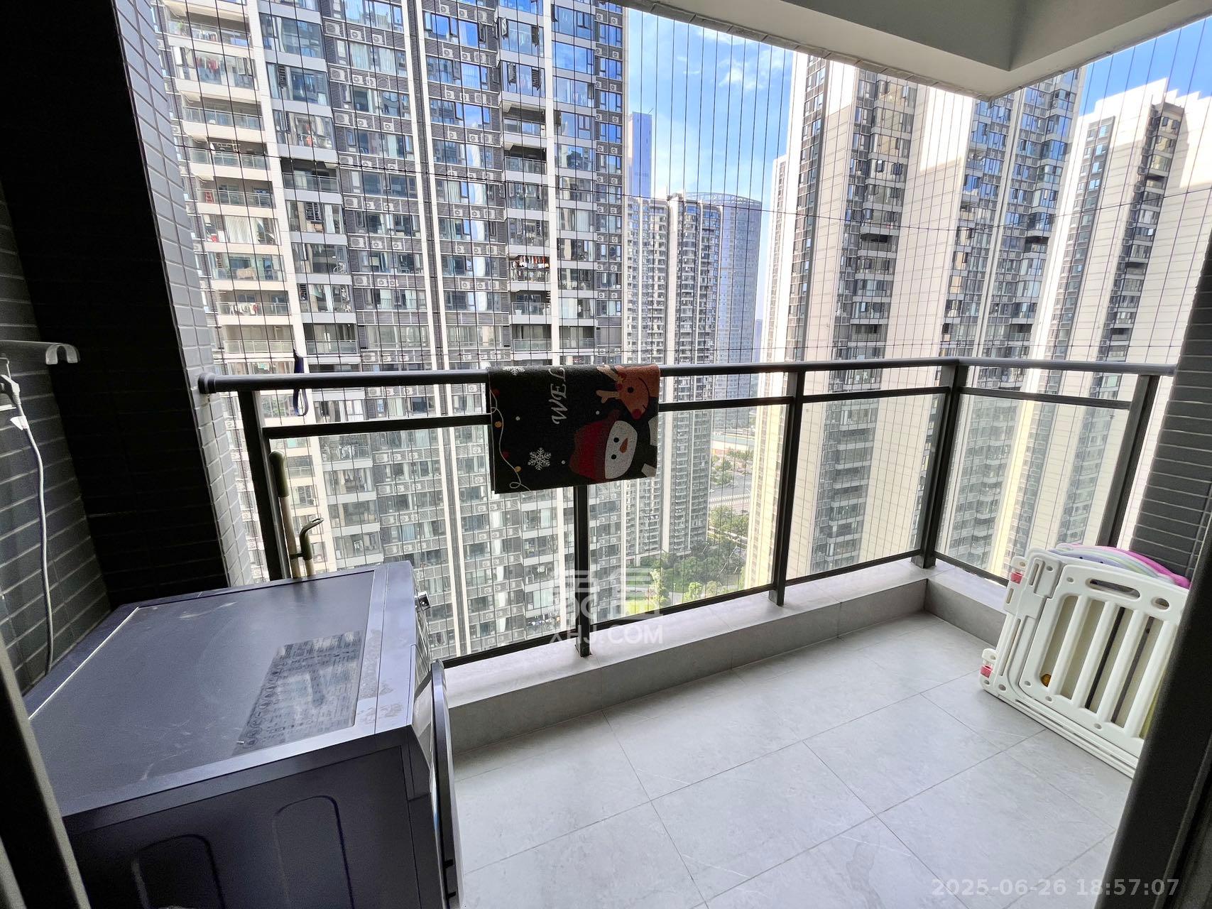 时代梅溪领峰 4室2厅3卫 4800.0元/月 时代梅溪领峰 4室2厅3卫 4800.0元/月室内图