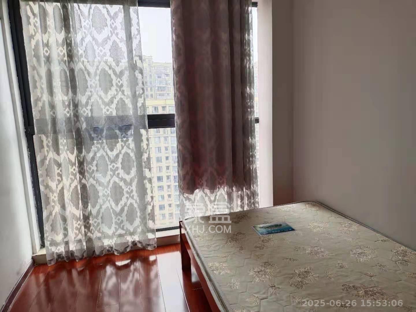 鑫远御文台一期 4室2厅2卫 2800.0元/月 鑫远御文台一期 4室2厅2卫 2800.0元/月室内图