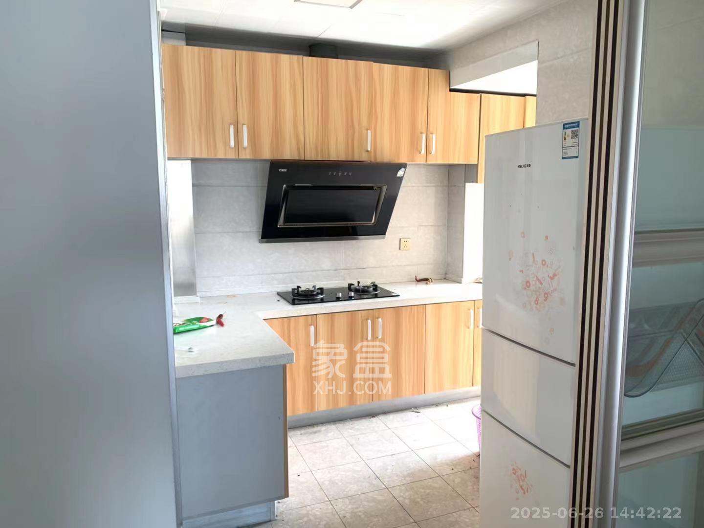 华润橡树湾  3室2厅1卫   2200.00元/月室内图
