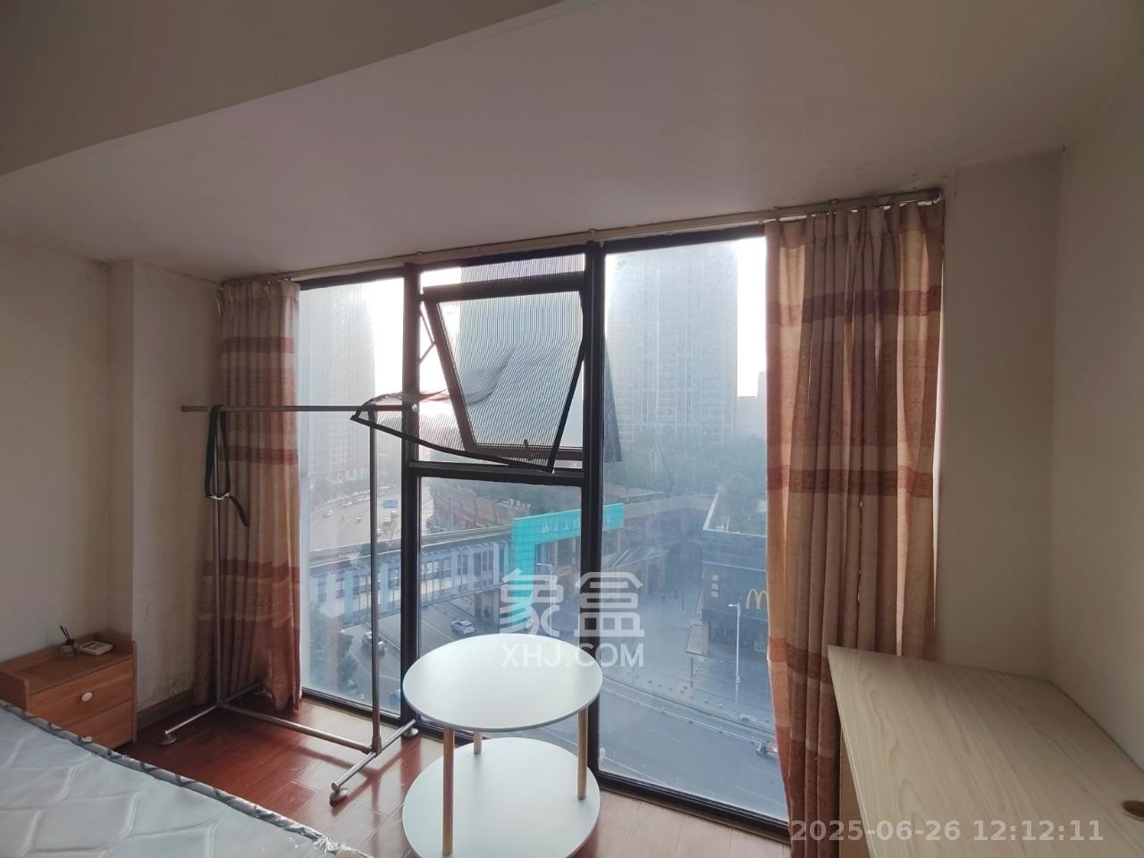 达美D6区  1室1厅1卫   1500.00元/月室内图