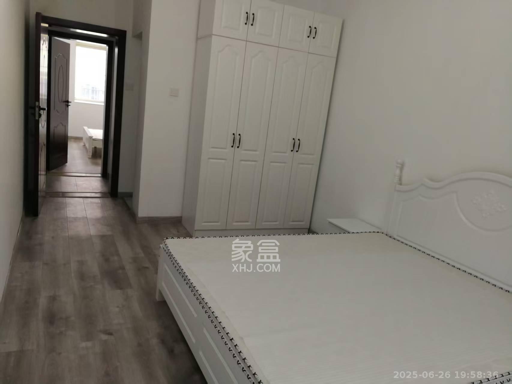 鑫邮小区 3室2厅2卫 1450.0元/月 鑫邮小区 3室2厅2卫 1450.0元/月室内图