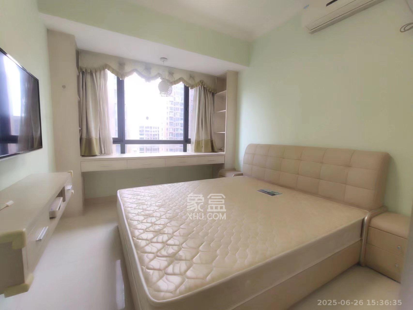 万博汇  2室2厅1卫    2800.0元/月室内图