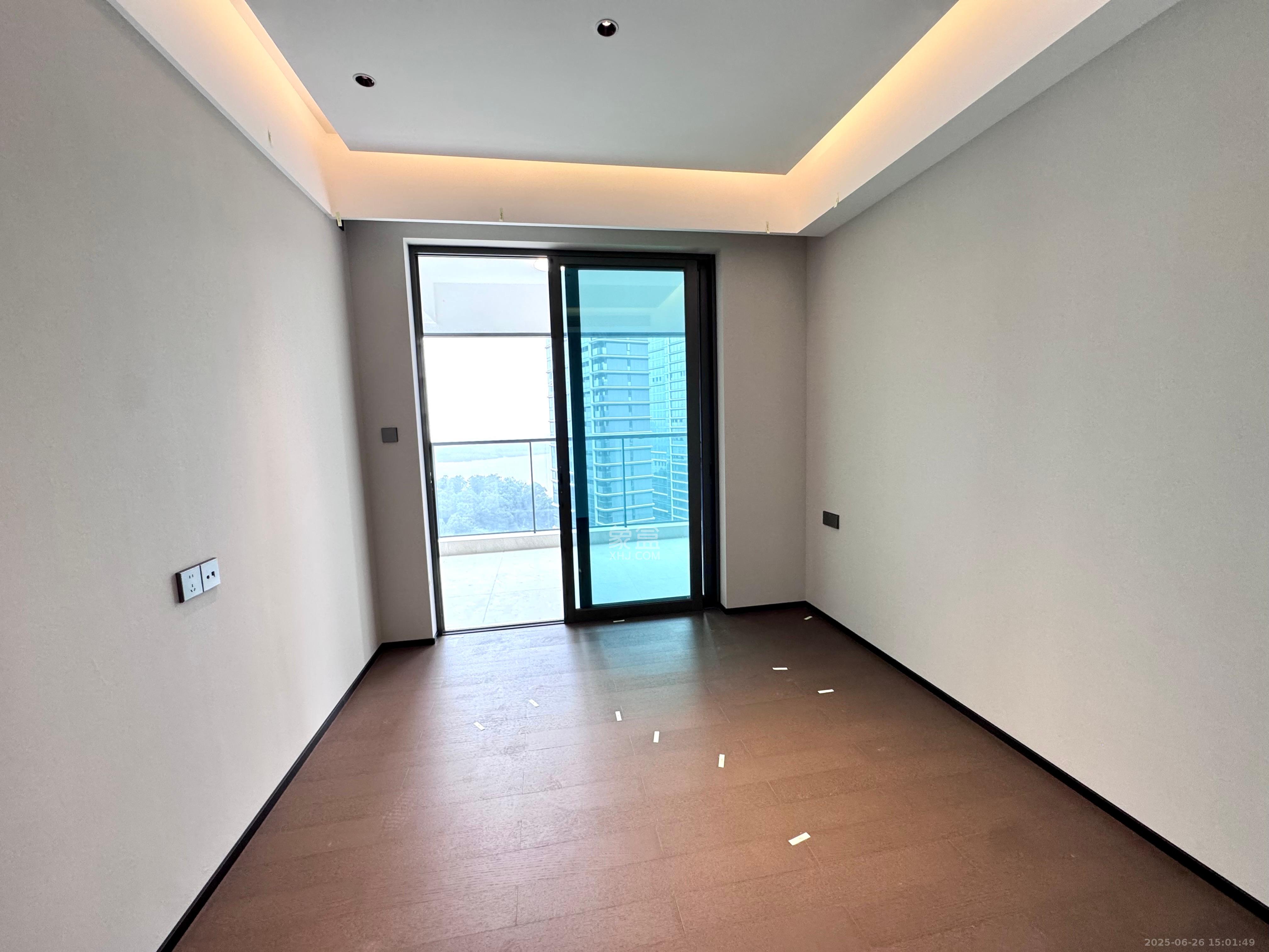 中海阅湘台  4室2厅3卫   15000.00元/月室内图