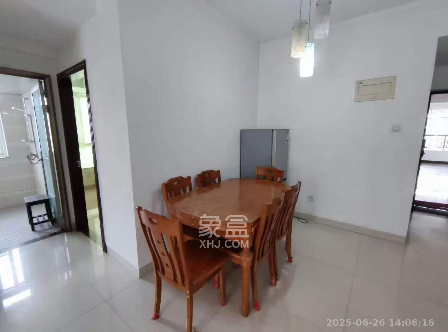 和馨园 3室2厅2卫 3000.0元/月 和馨园 3室2厅2卫 3000.0元/月室内图