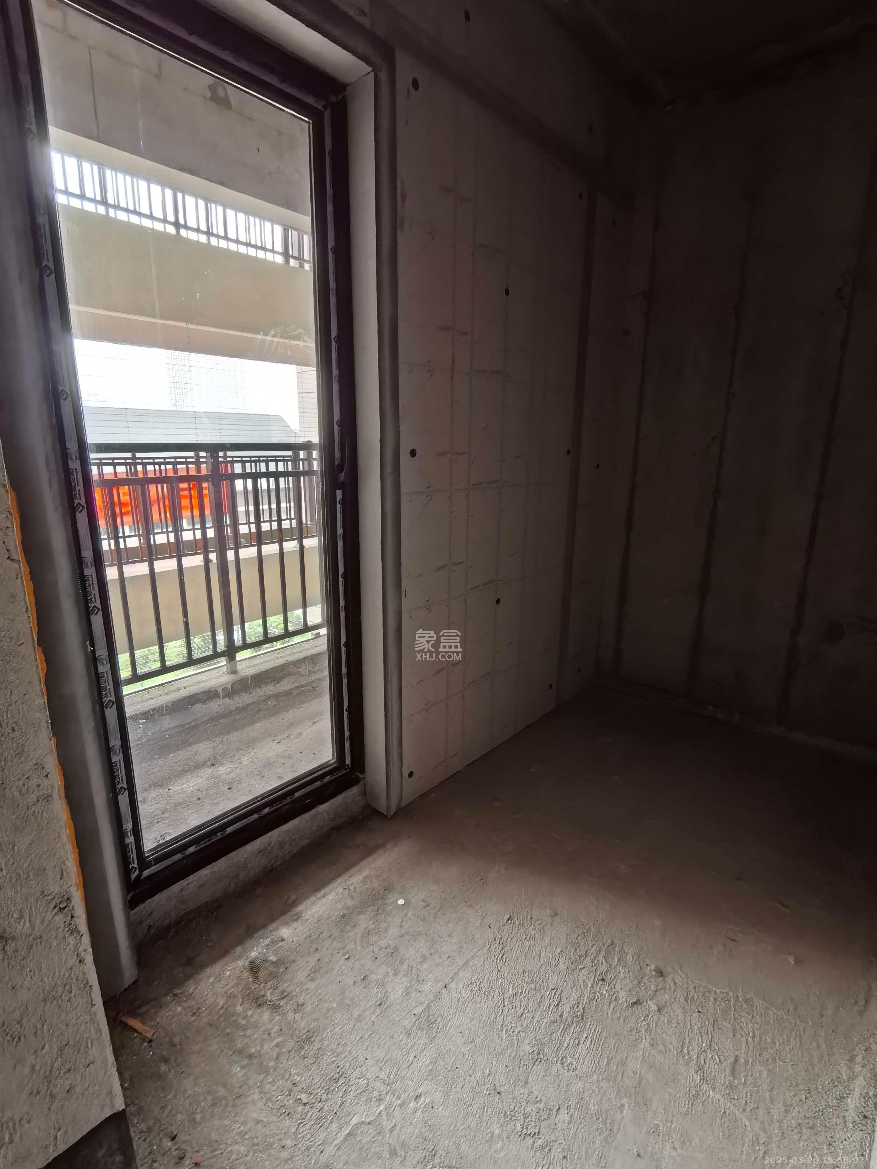 兴进珺府  4室2厅2卫   1200.00元/月室内图