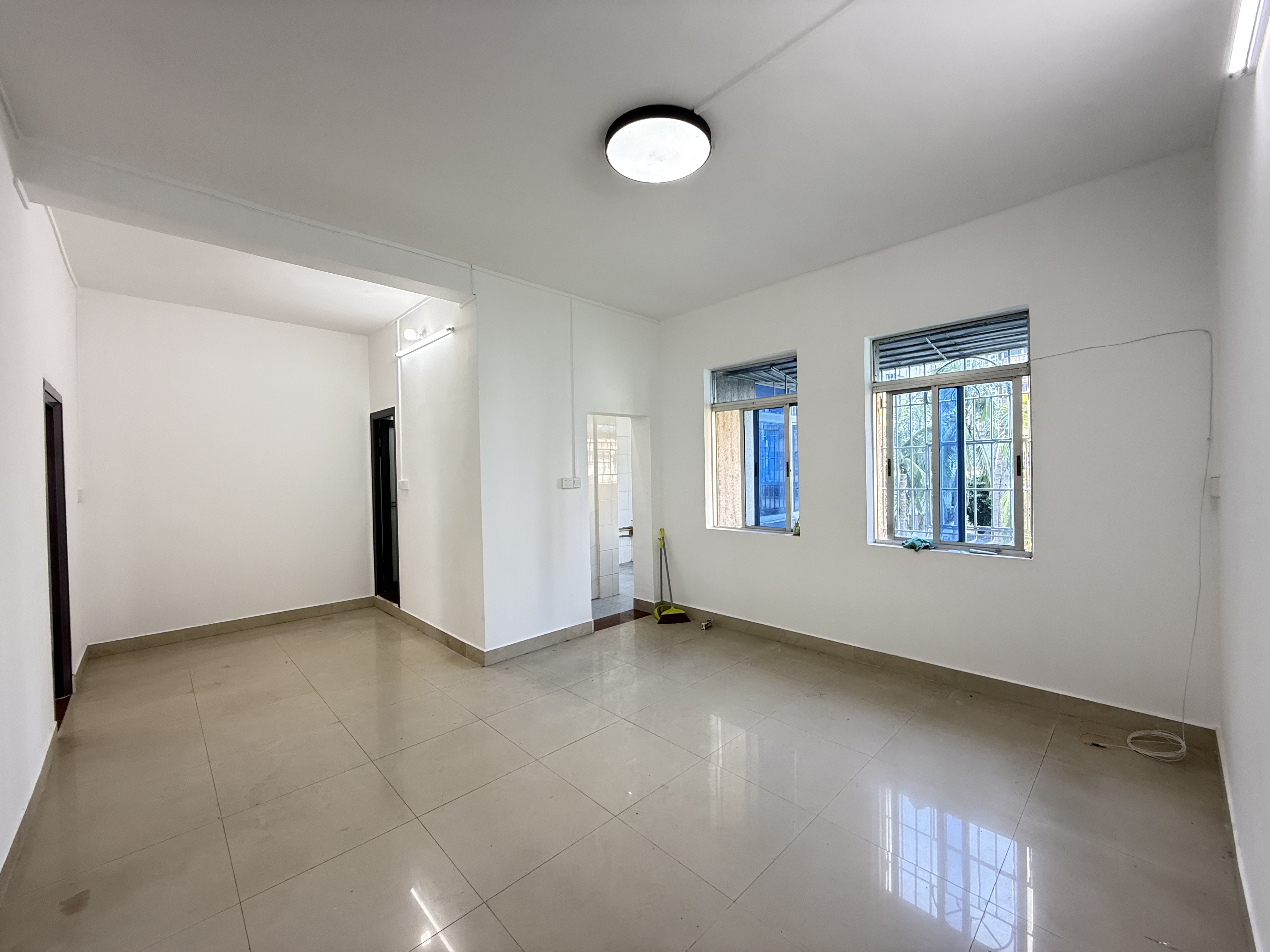 城建局宿舍  2室2厅1卫   1800.00元/月