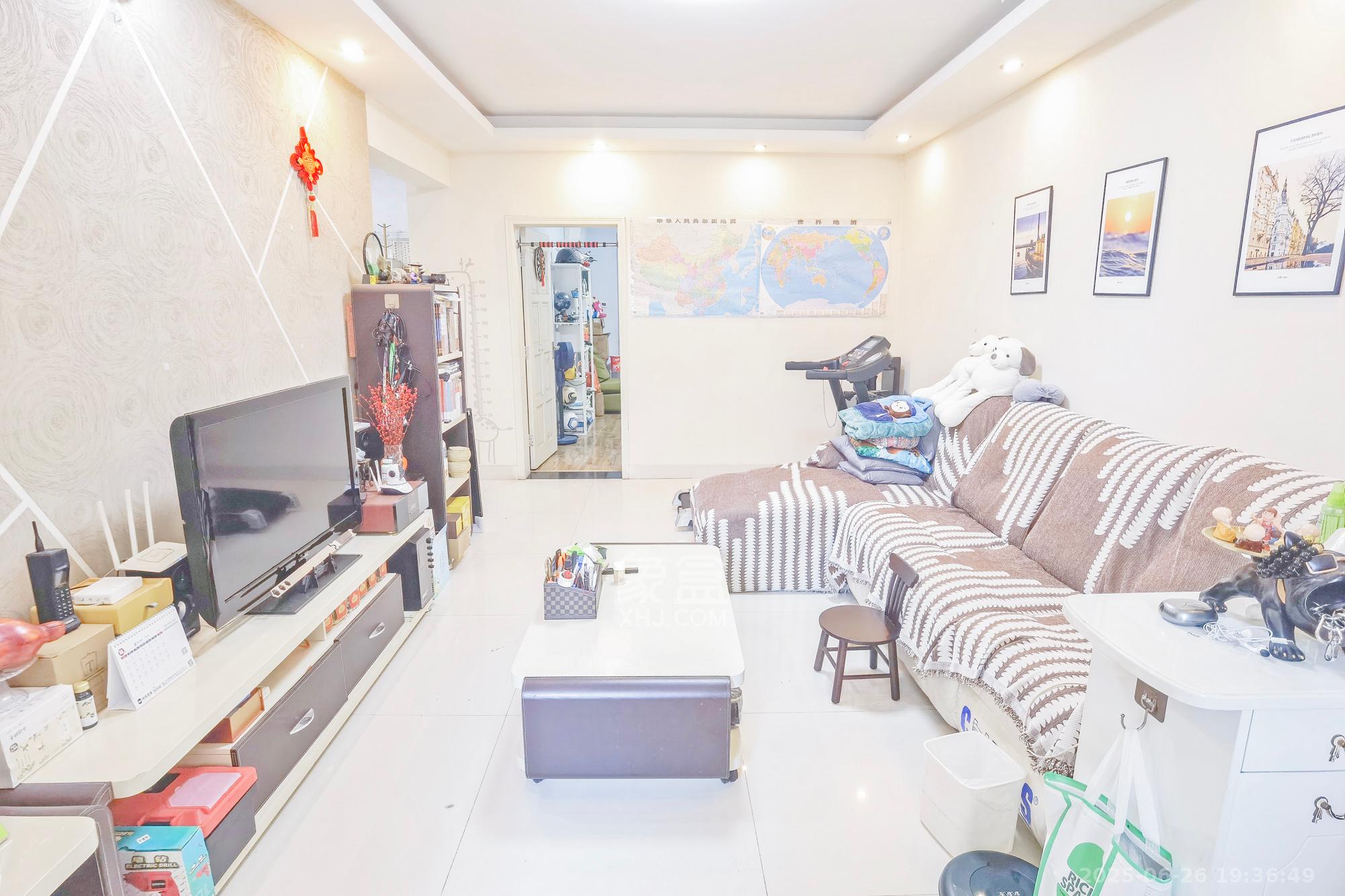 枫林美景  2室2厅1卫    64.8万 枫林美景  2室2厅1卫    64.8万客厅