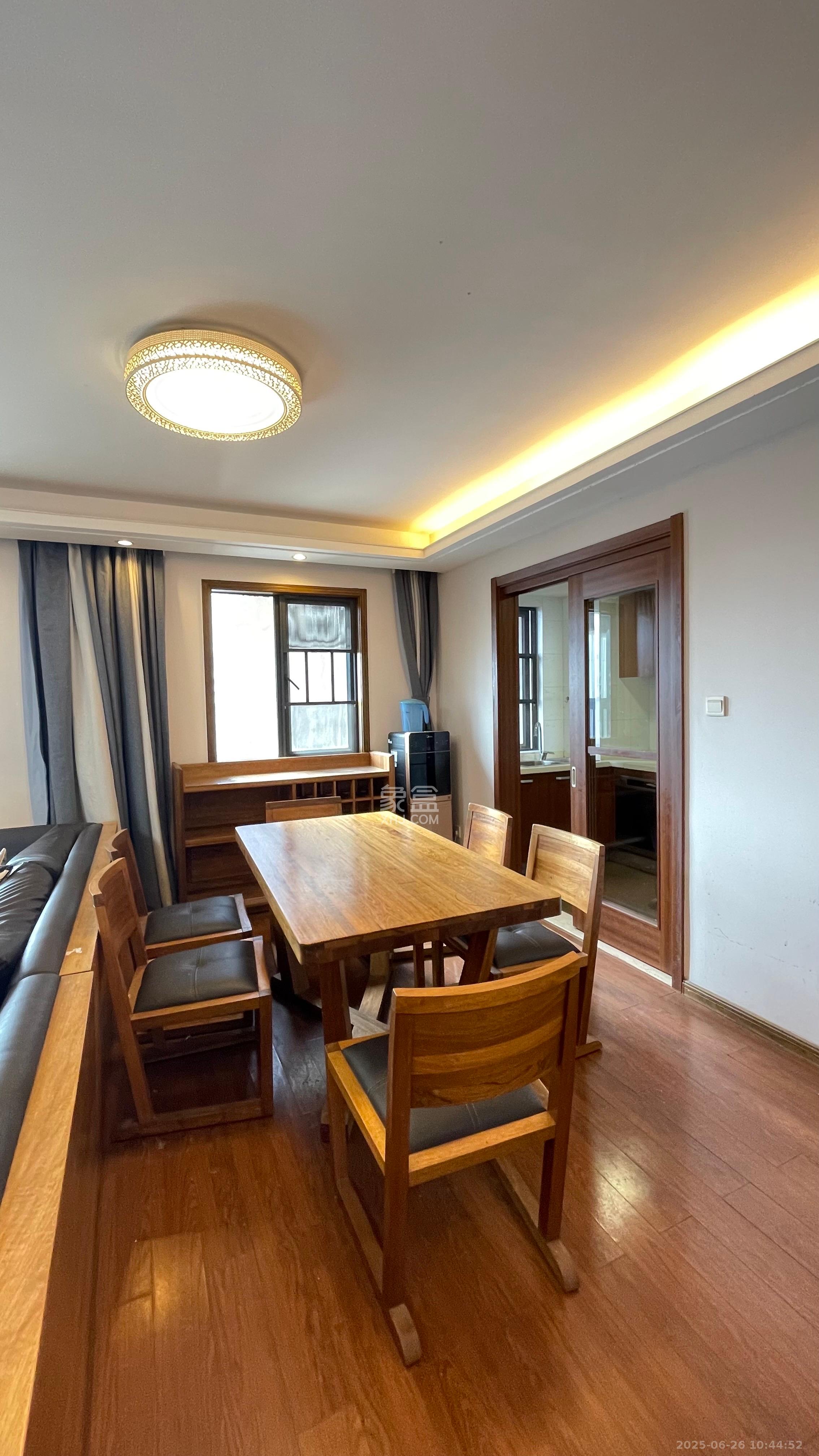 万科金域华府二期 3室2厅2卫 2900.0元/月 万科金域华府二期 3室2厅2卫 2900.0元/月室内图