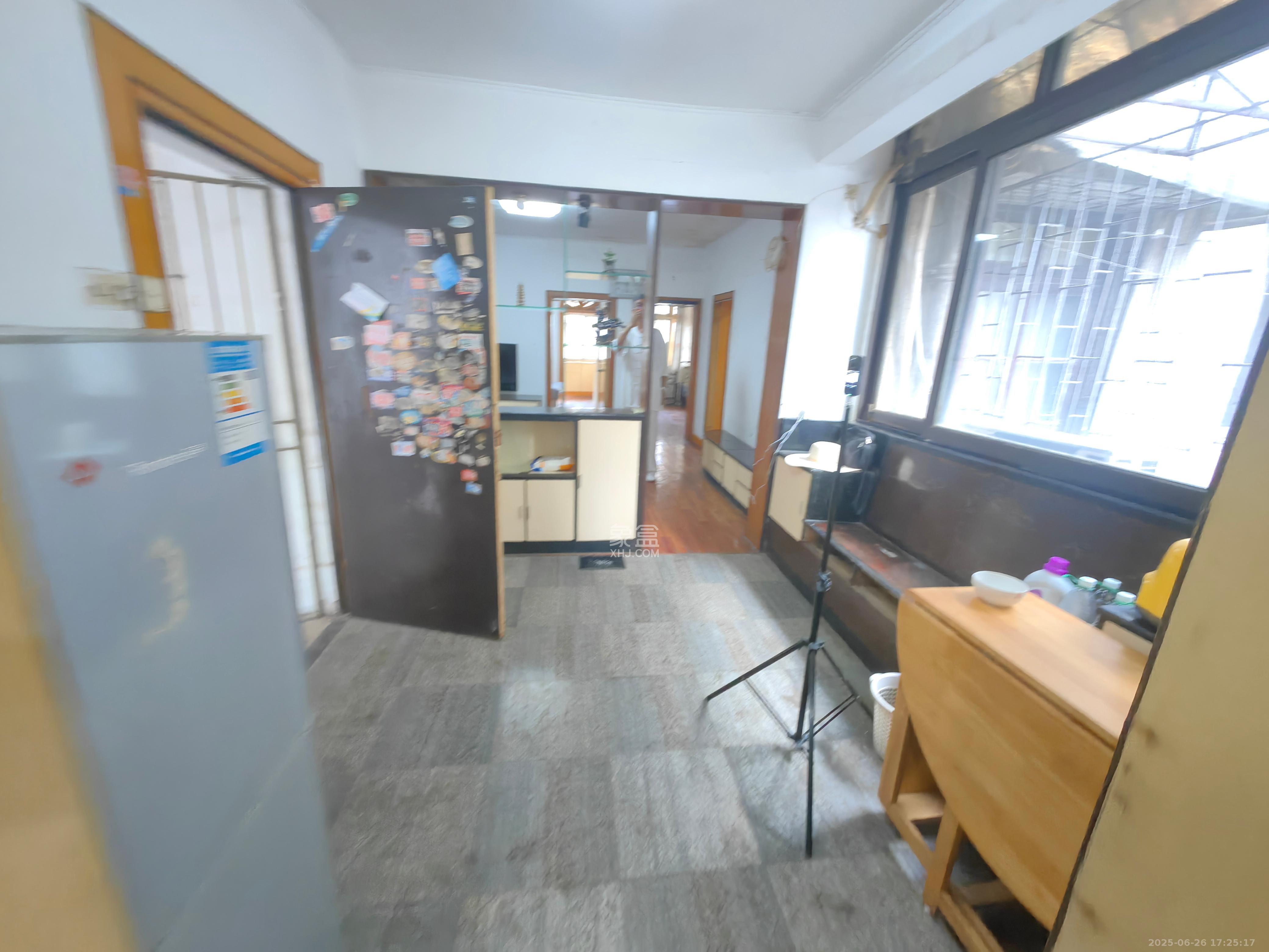 向韶村  2室1厅1卫   1400.00元/月室内图