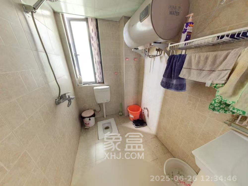 达美D6区  3室2厅1卫   3100.00元/月室内图