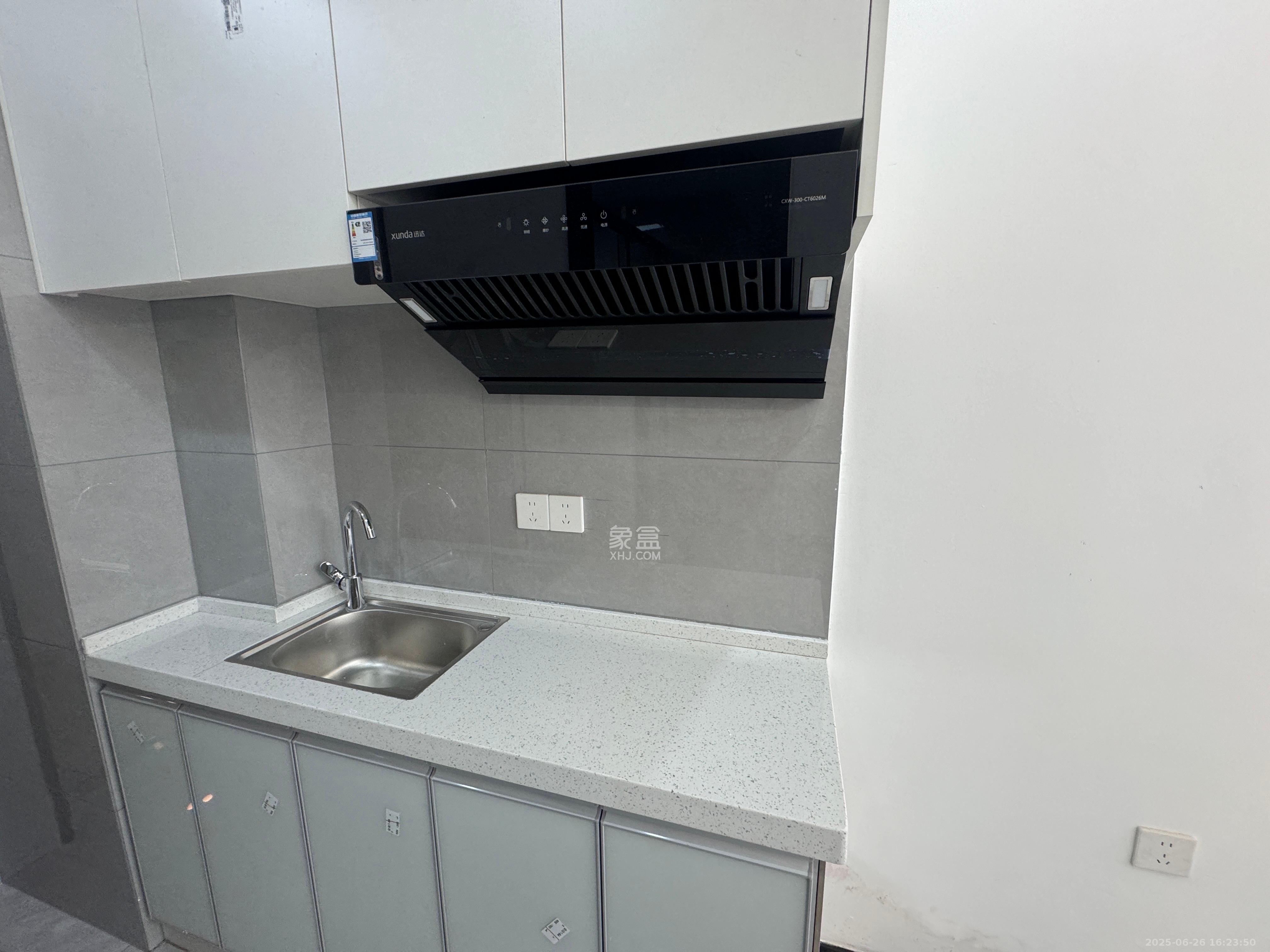 保利中环广场(保利中悦苑) 1室0厅1卫 1600.0元/月 保利中环广场(保利中悦苑) 1室0厅1卫 1600.0元/月室内图