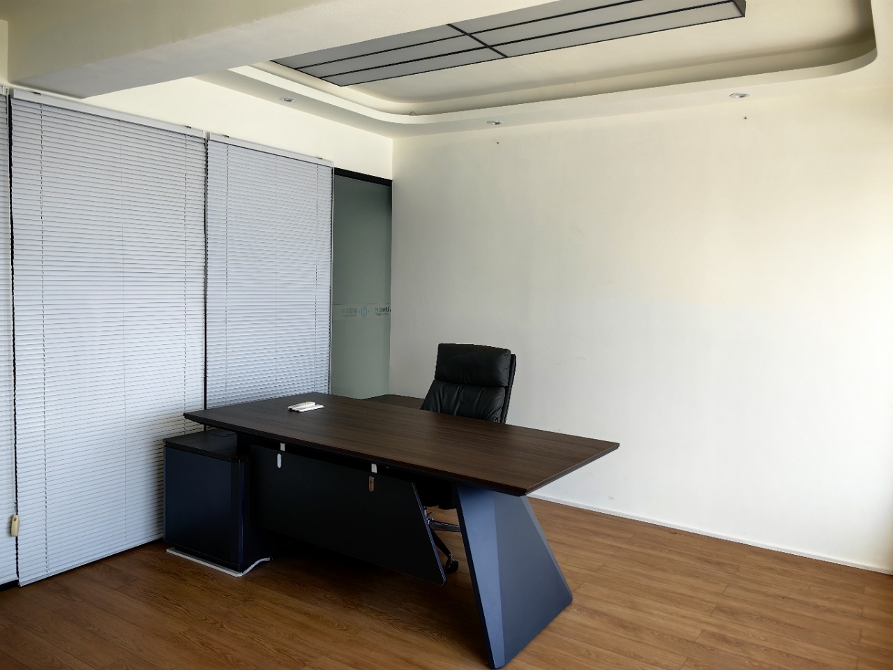 半山花园 8室1厅0卫 16800.0元/月 半山花园 8室1厅0卫 16800.0元/月室内图