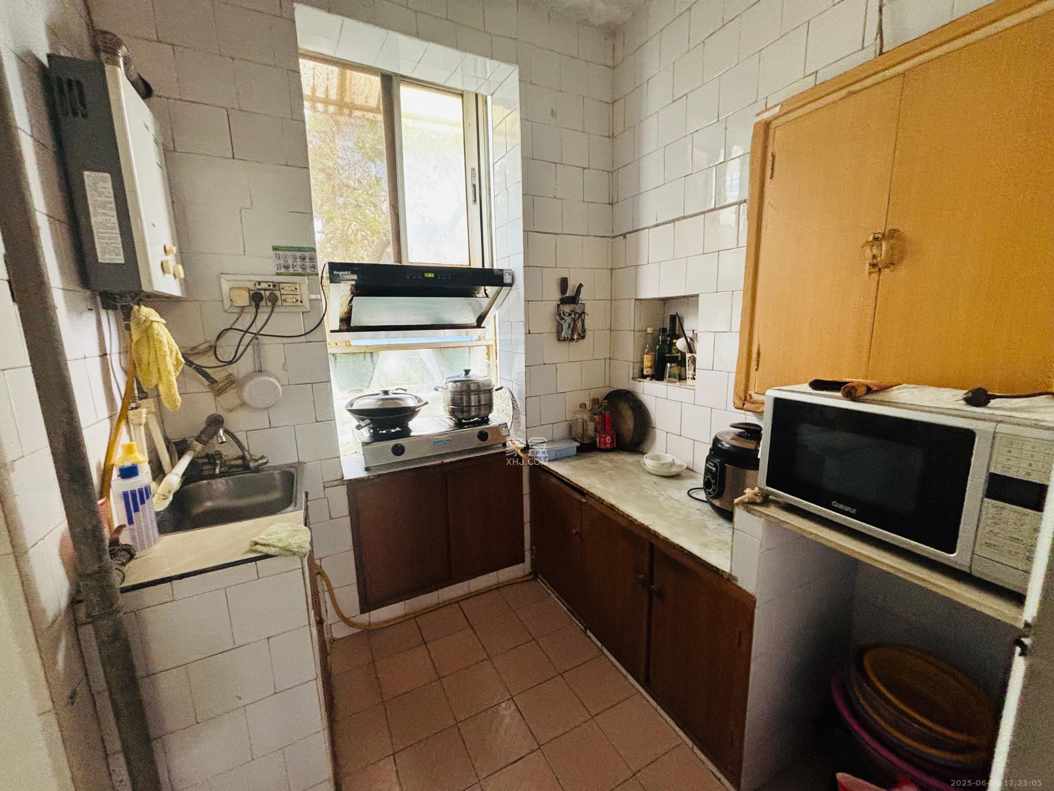 富雅坪社区(红墙巷) 3室1厅1卫 2200.0元/月 富雅坪社区(红墙巷) 3室1厅1卫 2200.0元/月室内图