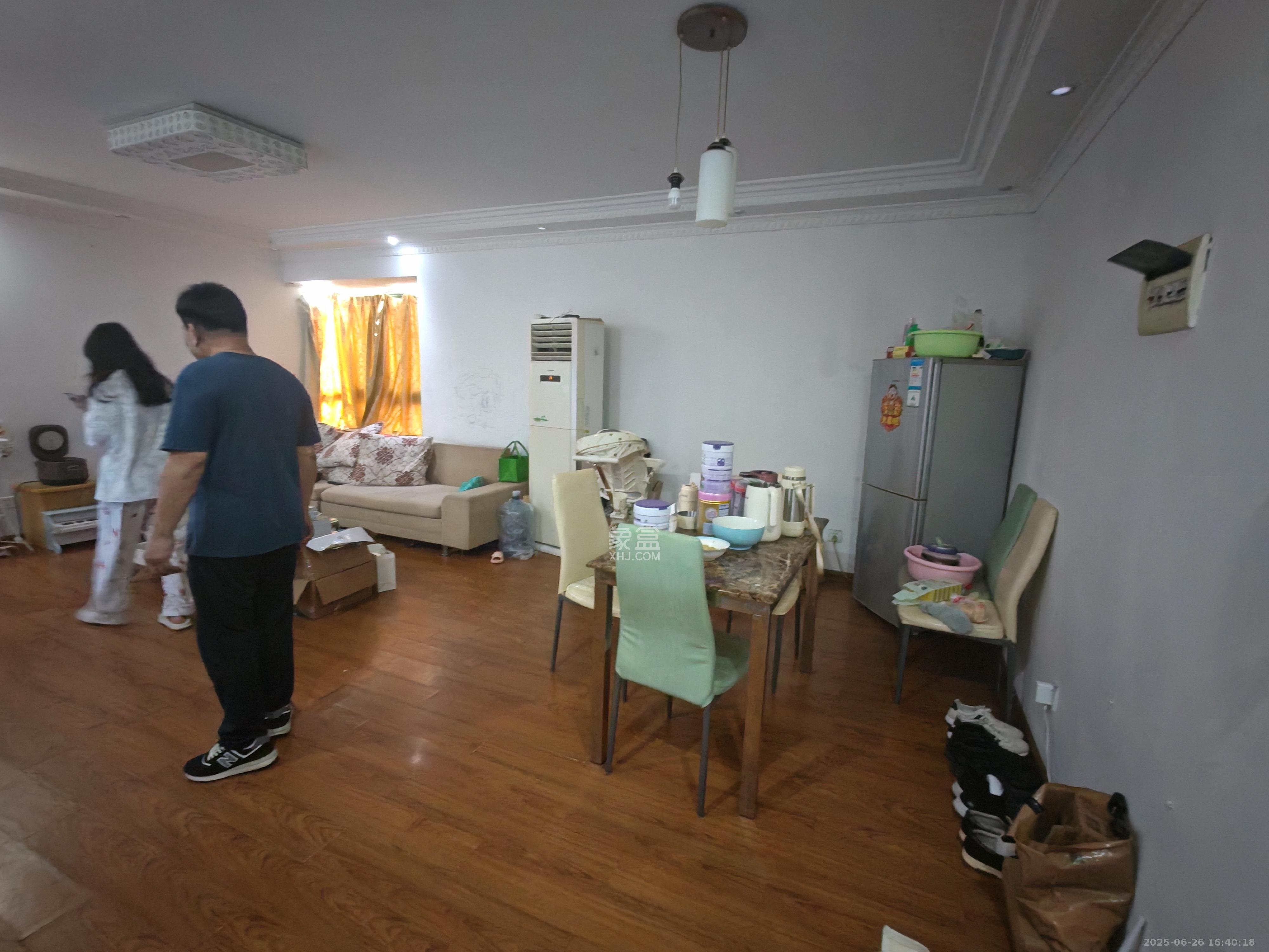 东玺门 2室2厅1卫 2600.0元/月 东玺门 2室2厅1卫 2600.0元/月室内图