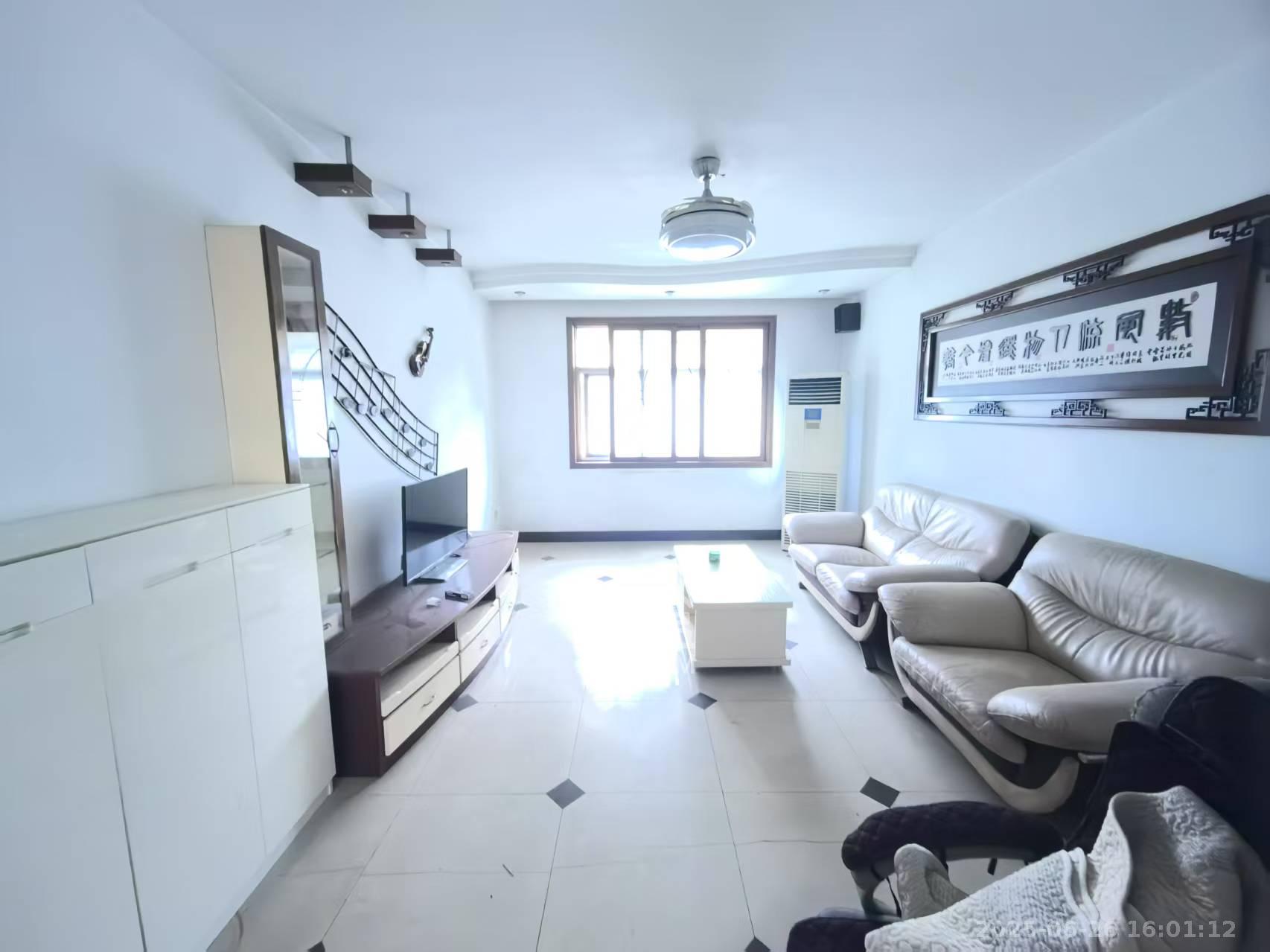 军安苑小区  3室2厅2卫    1600.0元/月室内图