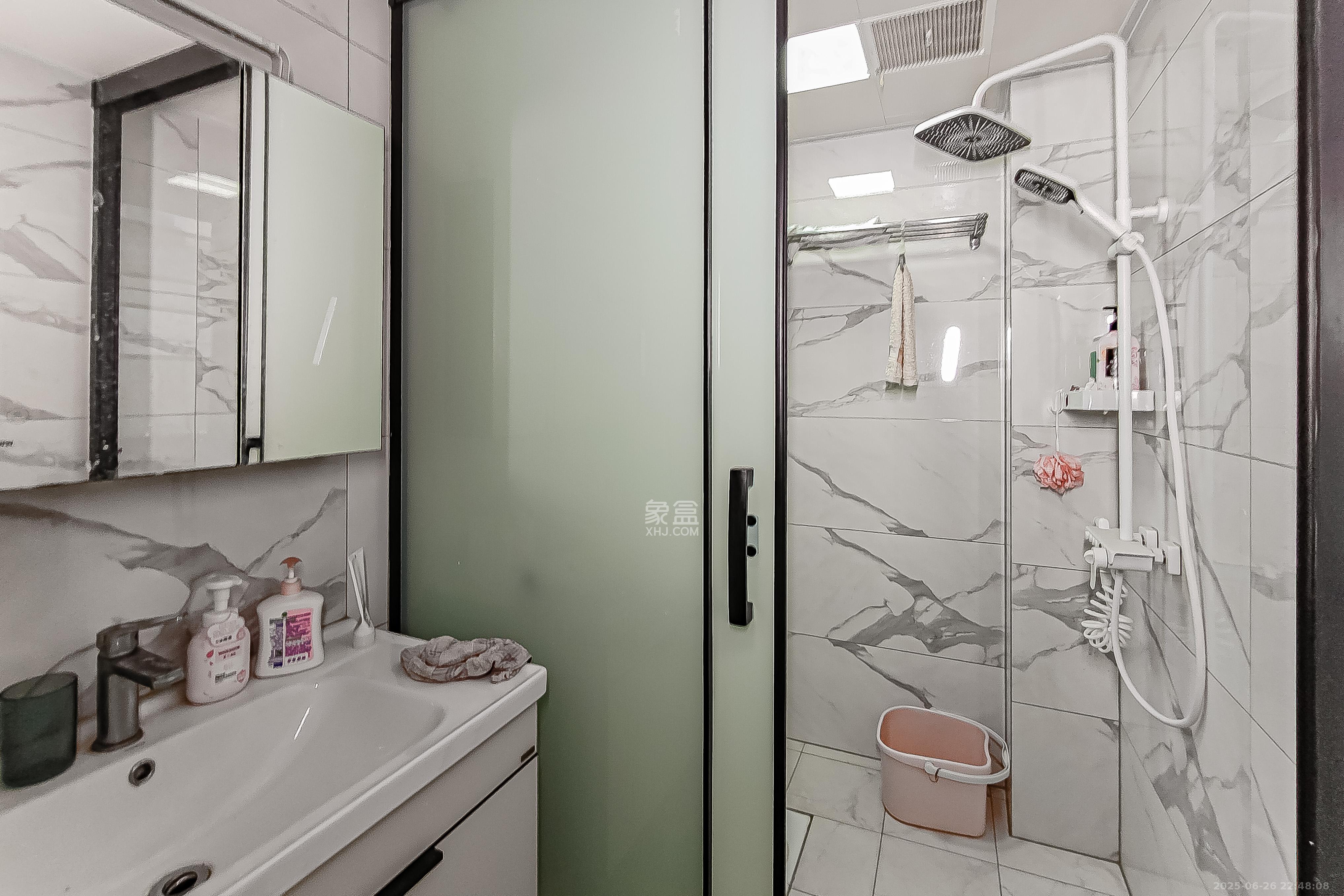 艺源颂雅小区(719街区)  1室0厅0卫    97.0万 艺源颂雅小区(719街区)  1室0厅0卫    97.0万卫生间