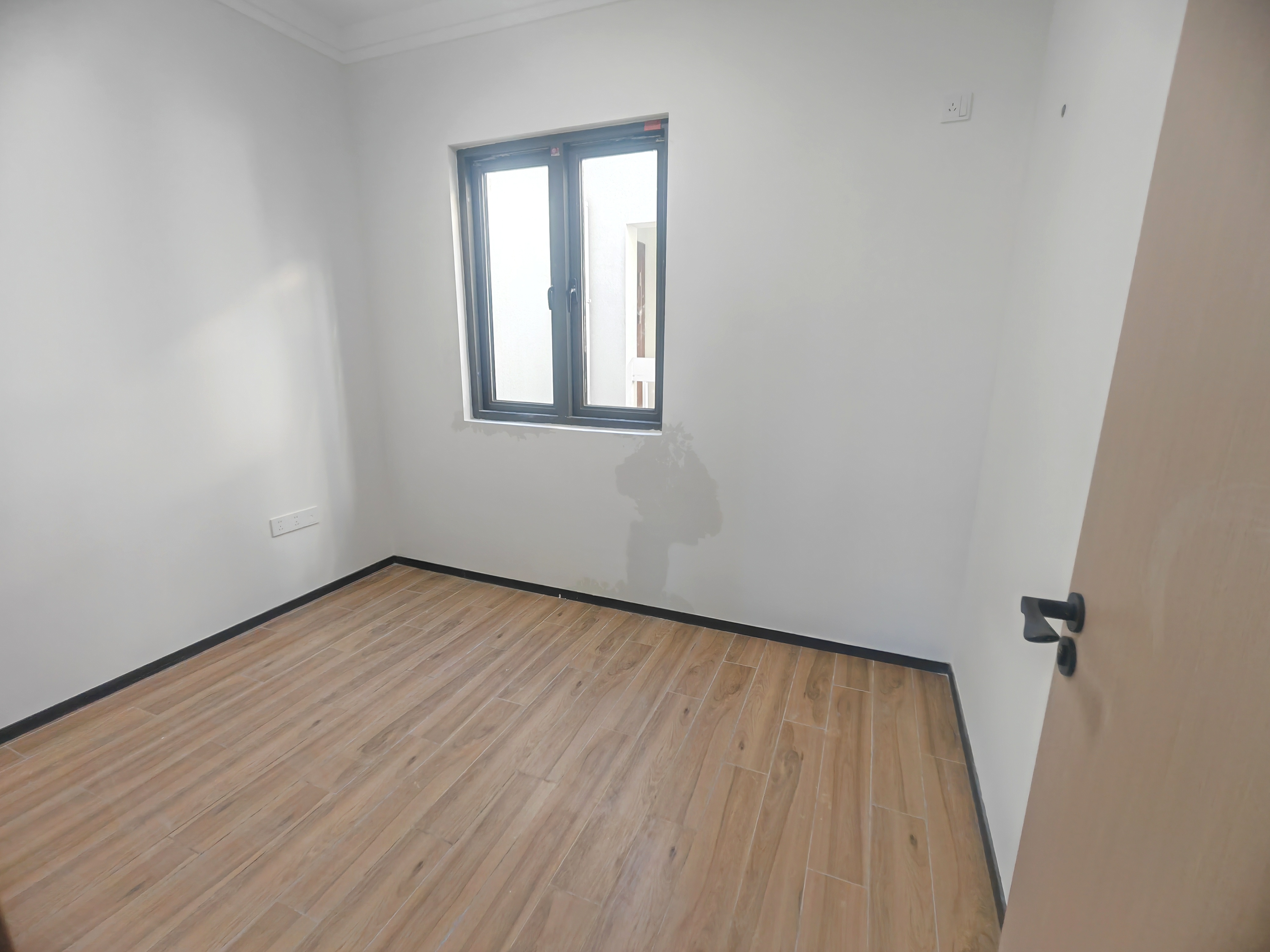 海府大院(海府路41号) 3室2厅1卫 3100.00元/月 海府大院(海府路41号) 3室2厅1卫 3100.00元/月室内图