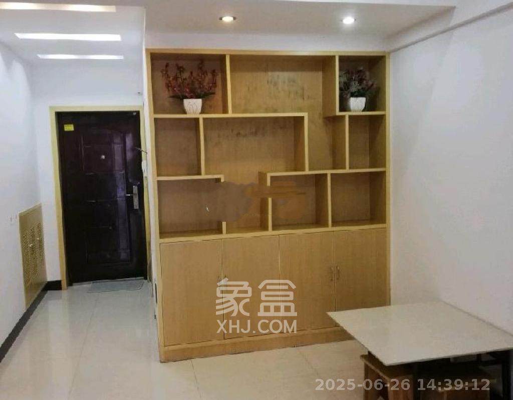 开源鑫景  2室1厅1卫    1700.0元/月室内图