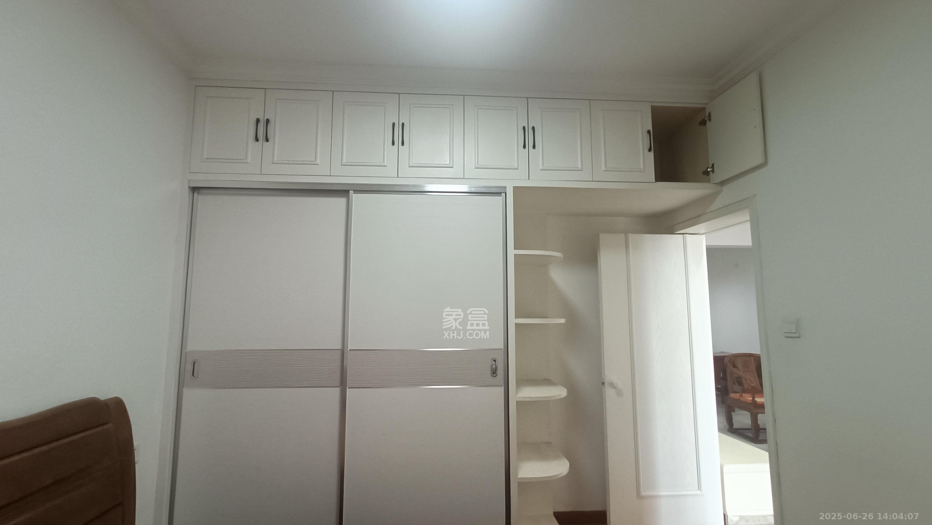 泰禹云开壹品  4室2厅1卫   2300.00元/月室内图