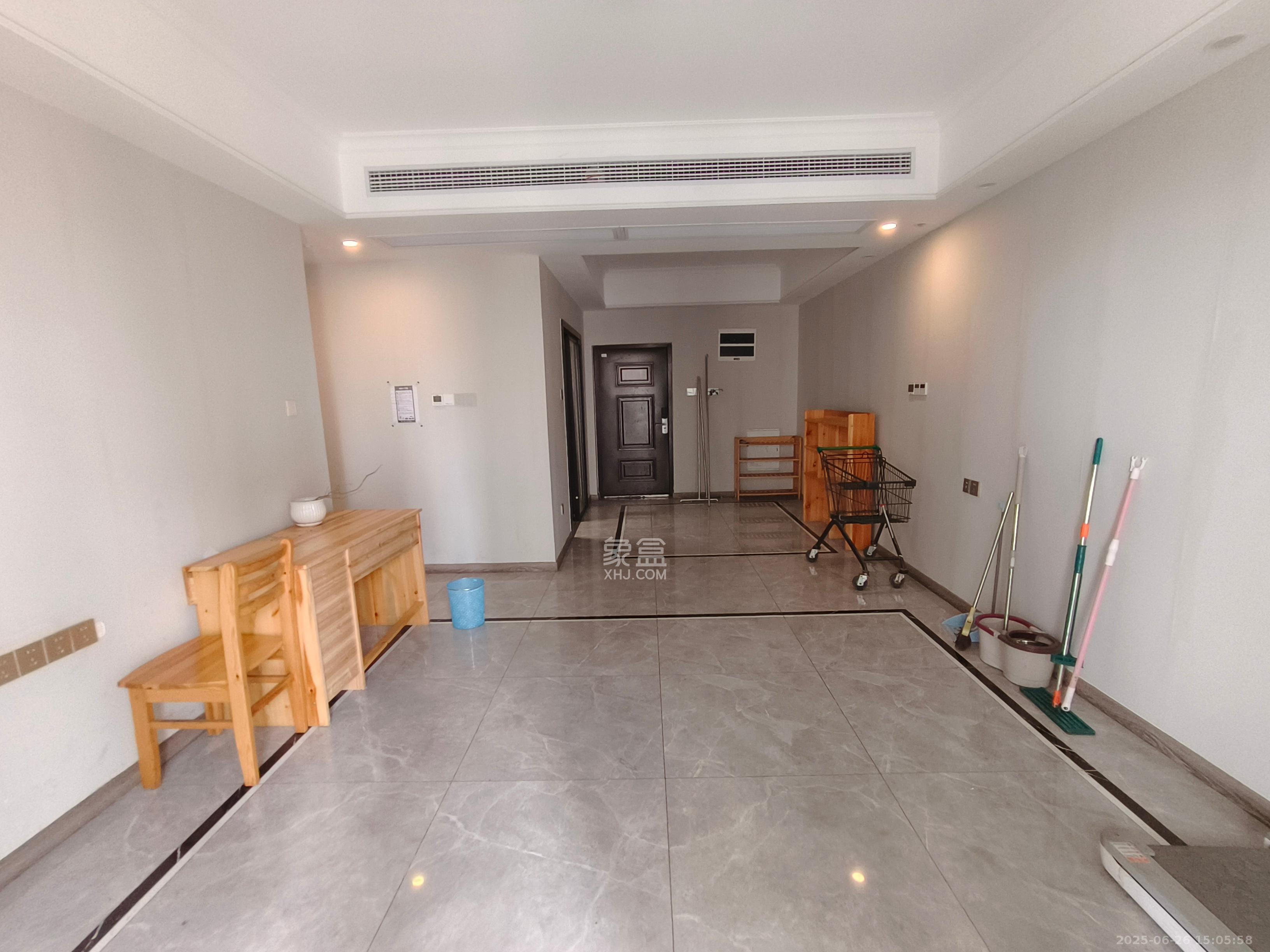 梦想新天地  3室2厅2卫   3000.00元/月室内图