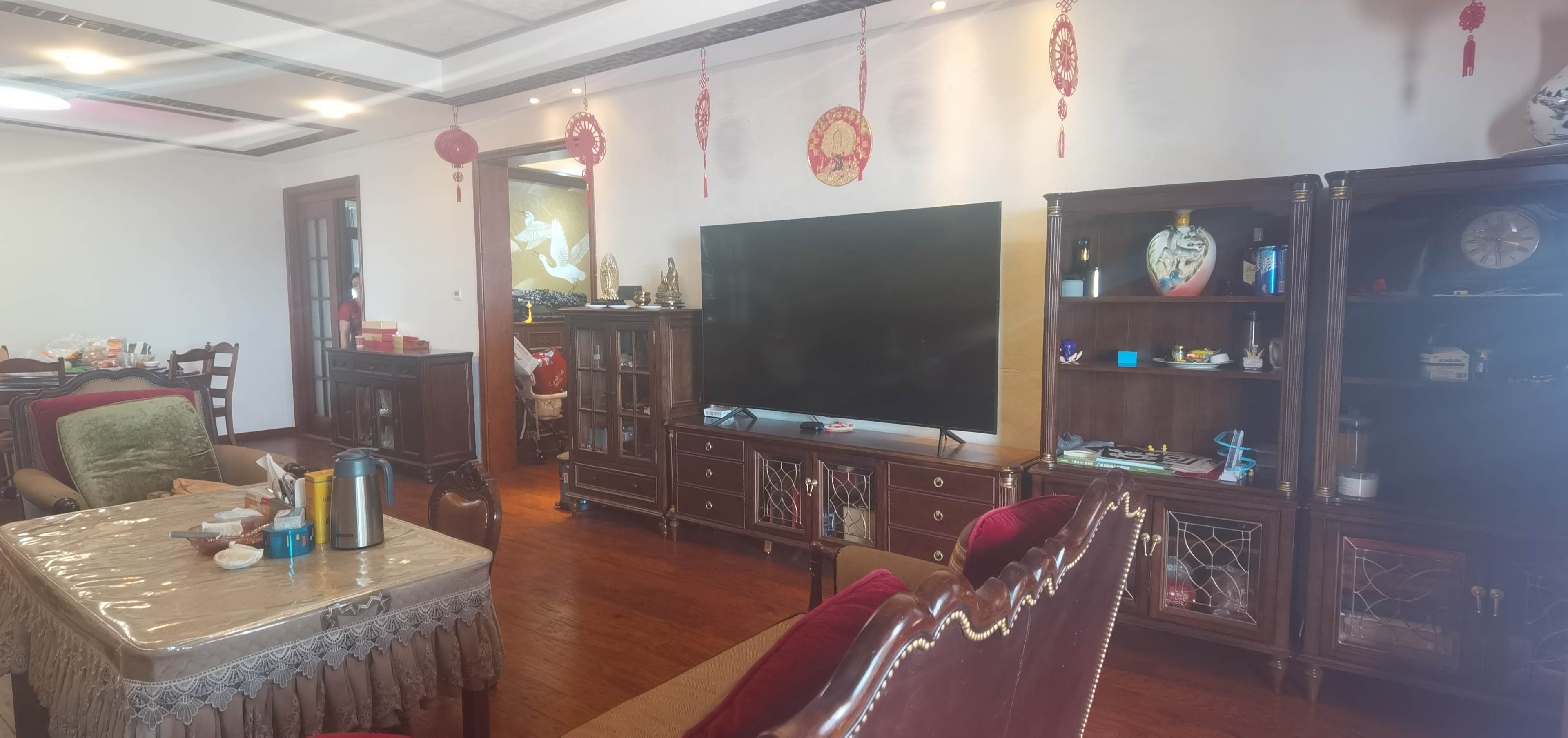 和兴苑(娄底市市场监督管理局)  5室2厅2卫   148.00万客厅
