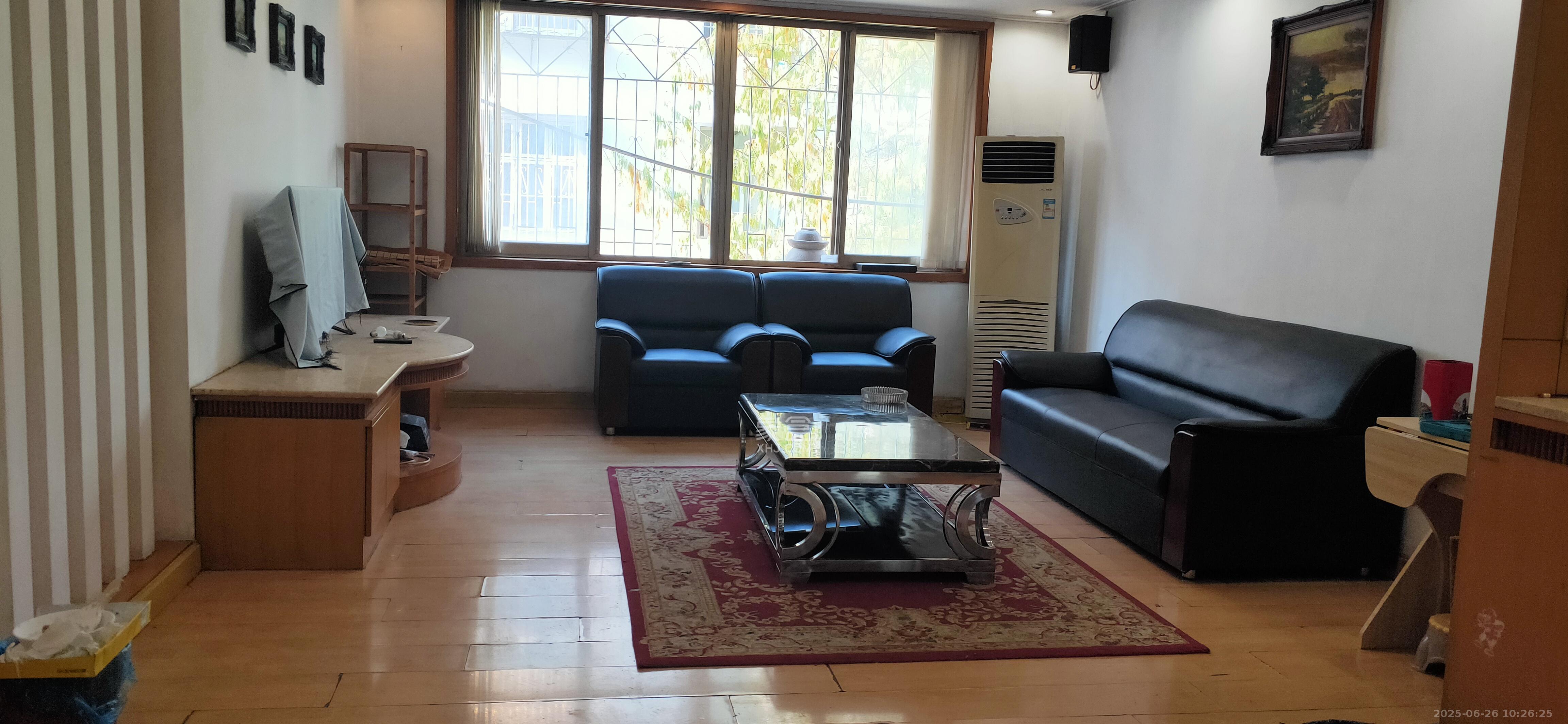 五一东村  3室2厅1卫    2300.0元/月室内图