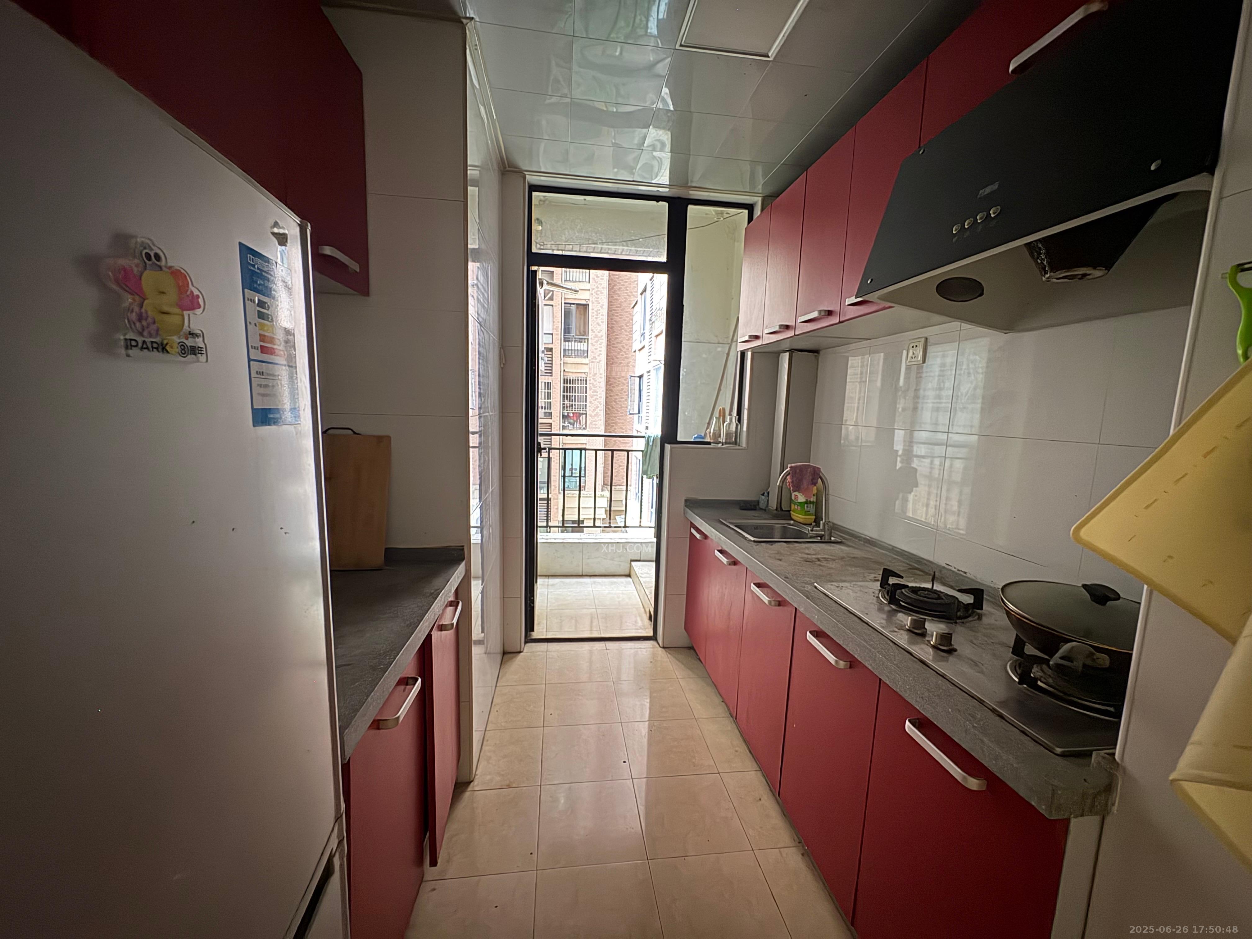 华润凤凰城一期 1室2厅1卫 1600.0元/月 华润凤凰城一期 1室2厅1卫 1600.0元/月室内图