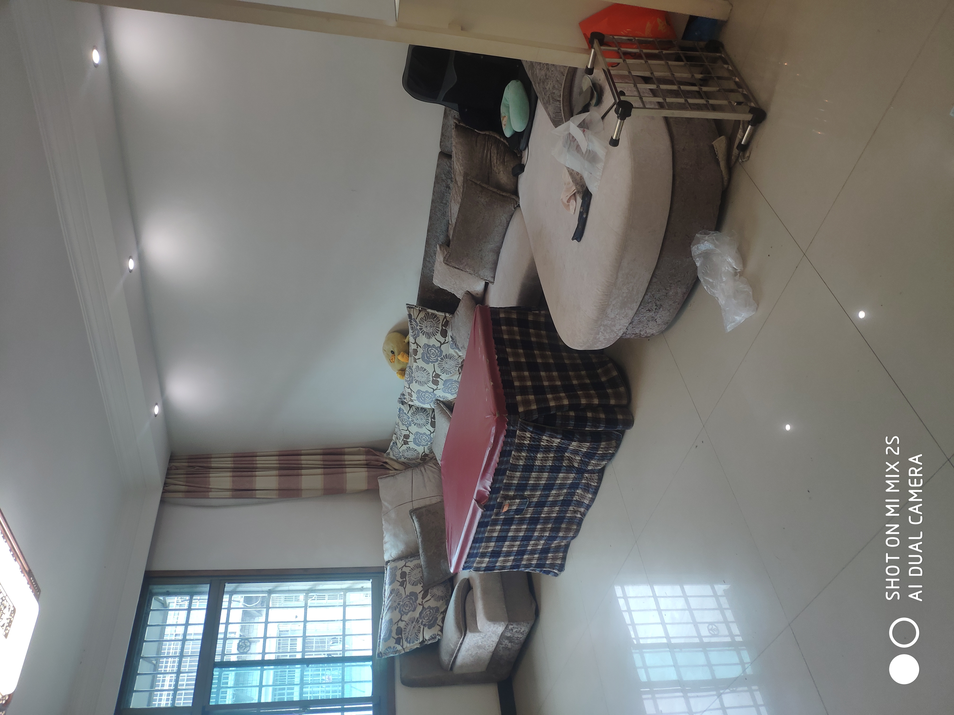 娄底疾控中心(市防疫站家属楼) 3室1厅2卫 56.8万 娄底疾控中心(市防疫站家属楼) 3室1厅2卫 56.8万客厅