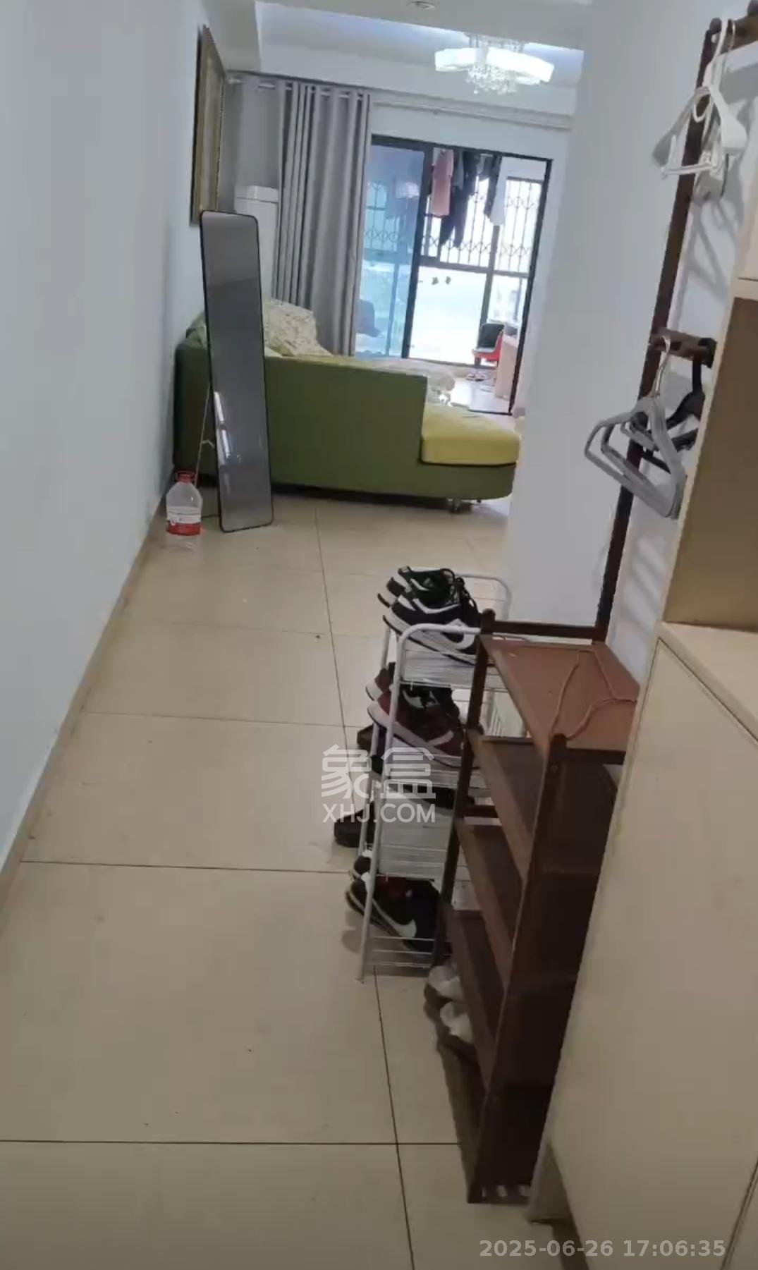 达美D6区  3室2厅1卫    2600.0元/月