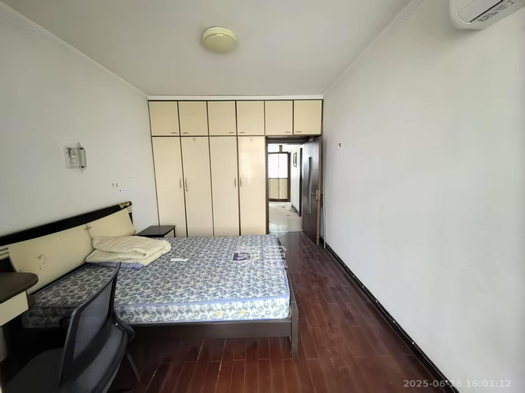 军安苑小区  3室2厅2卫    1600.0元/月室内图