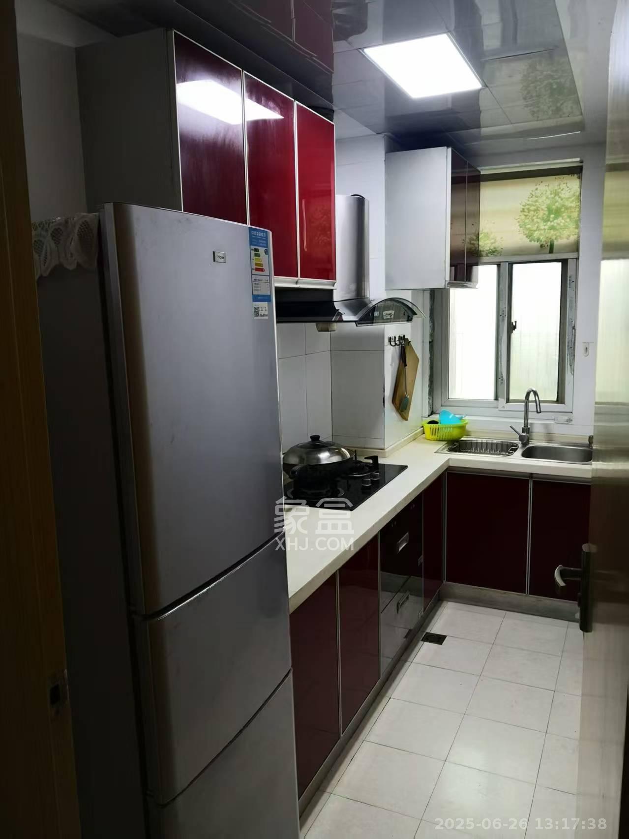 生活艺术城 3室2厅2卫 2100.0元/月 生活艺术城 3室2厅2卫 2100.0元/月室内图