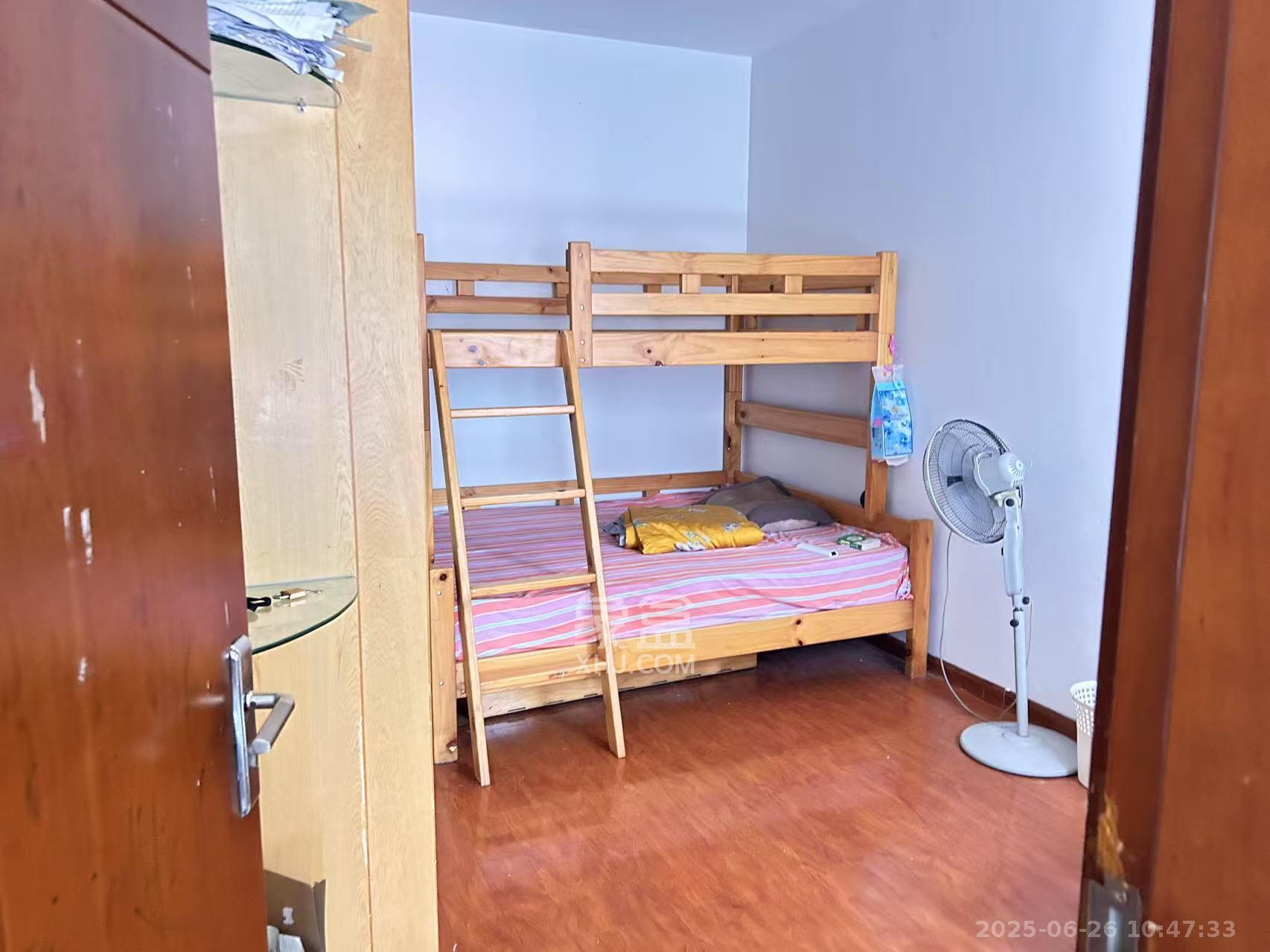 怡海星城  2室1厅1卫    1500.0元/月室内图