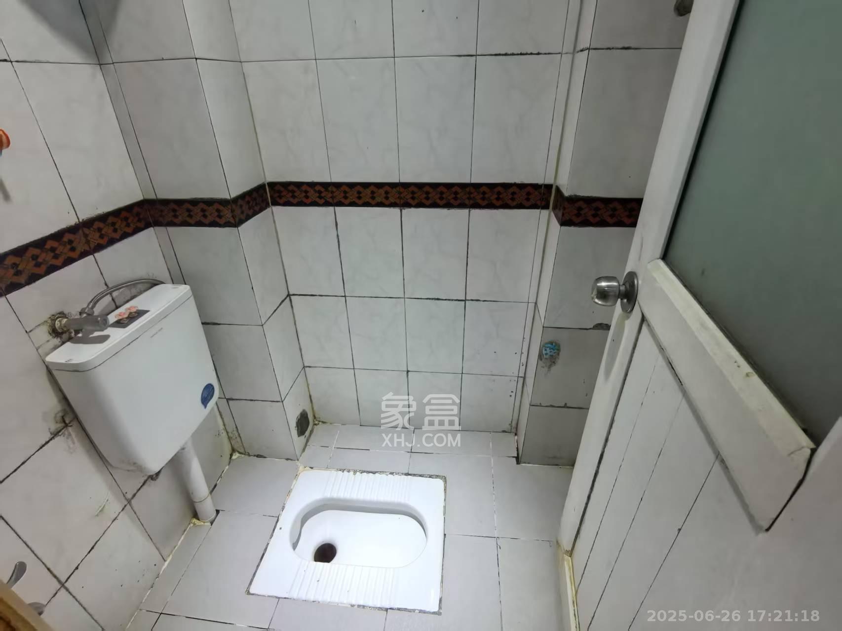 中建五局信和苑一区  3室1厅1卫    1600.0元/月室内图