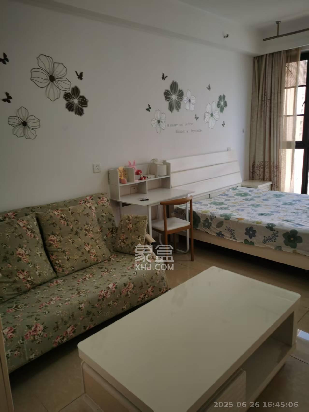 融科东南海  1室1厅1卫    1400.0元/月