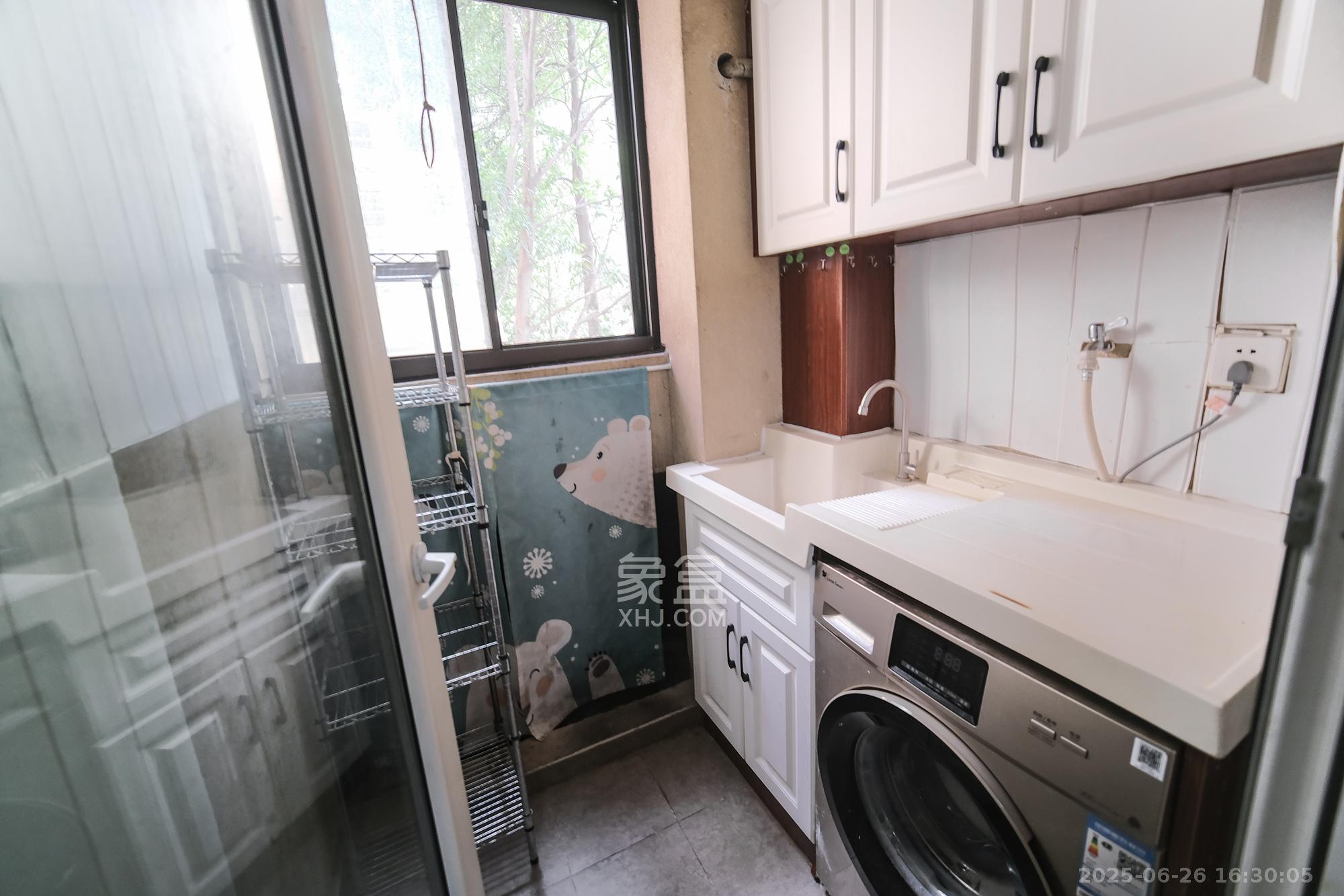 郡原居里 2室1厅1卫 46.8万 郡原居里 2室1厅1卫 46.8万阳台