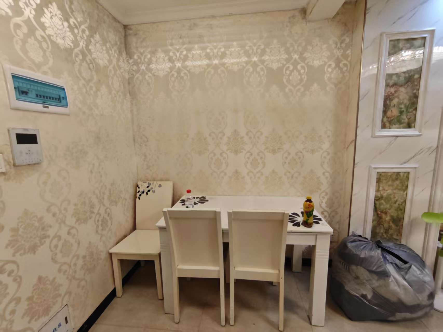 湘江名苑 2室2厅1卫 1500.0元/月 湘江名苑 2室2厅1卫 1500.0元/月室内图