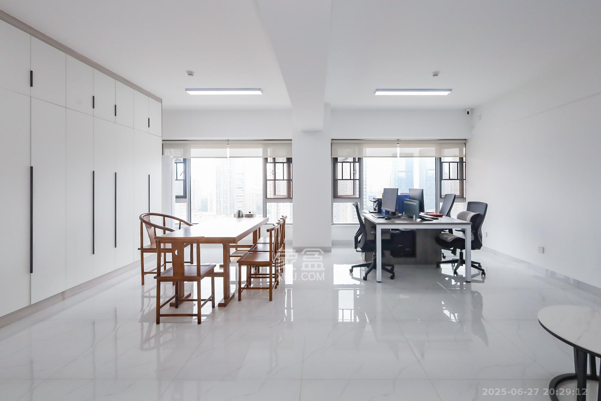 保利天禧EF区 1室0厅0卫 3200.0元/月 保利天禧EF区 1室0厅0卫 3200.0元/月室内图