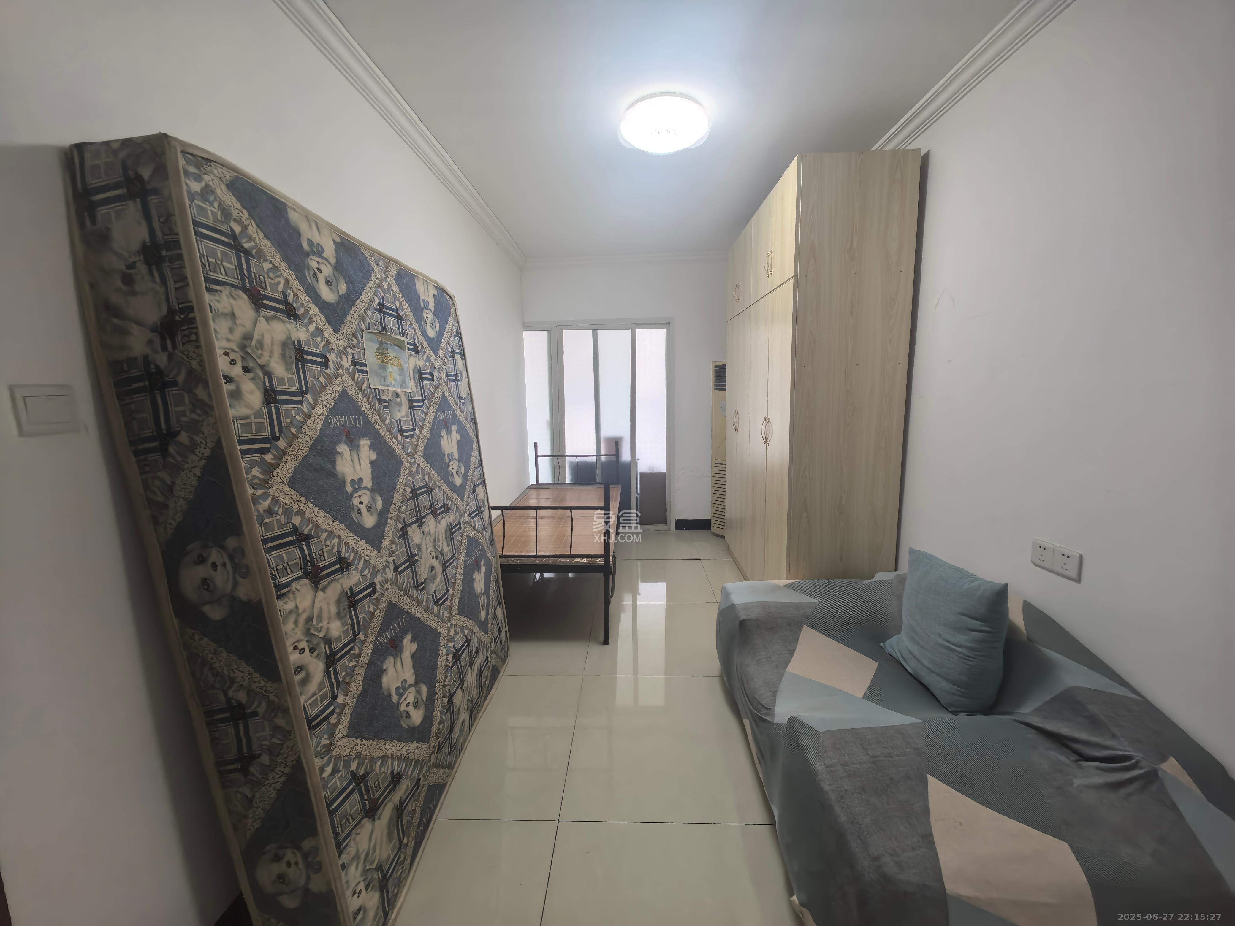 长沙县公安局单位房 1室2厅2卫 1200.0元/月 长沙县公安局单位房 1室2厅2卫 1200.0元/月室内图