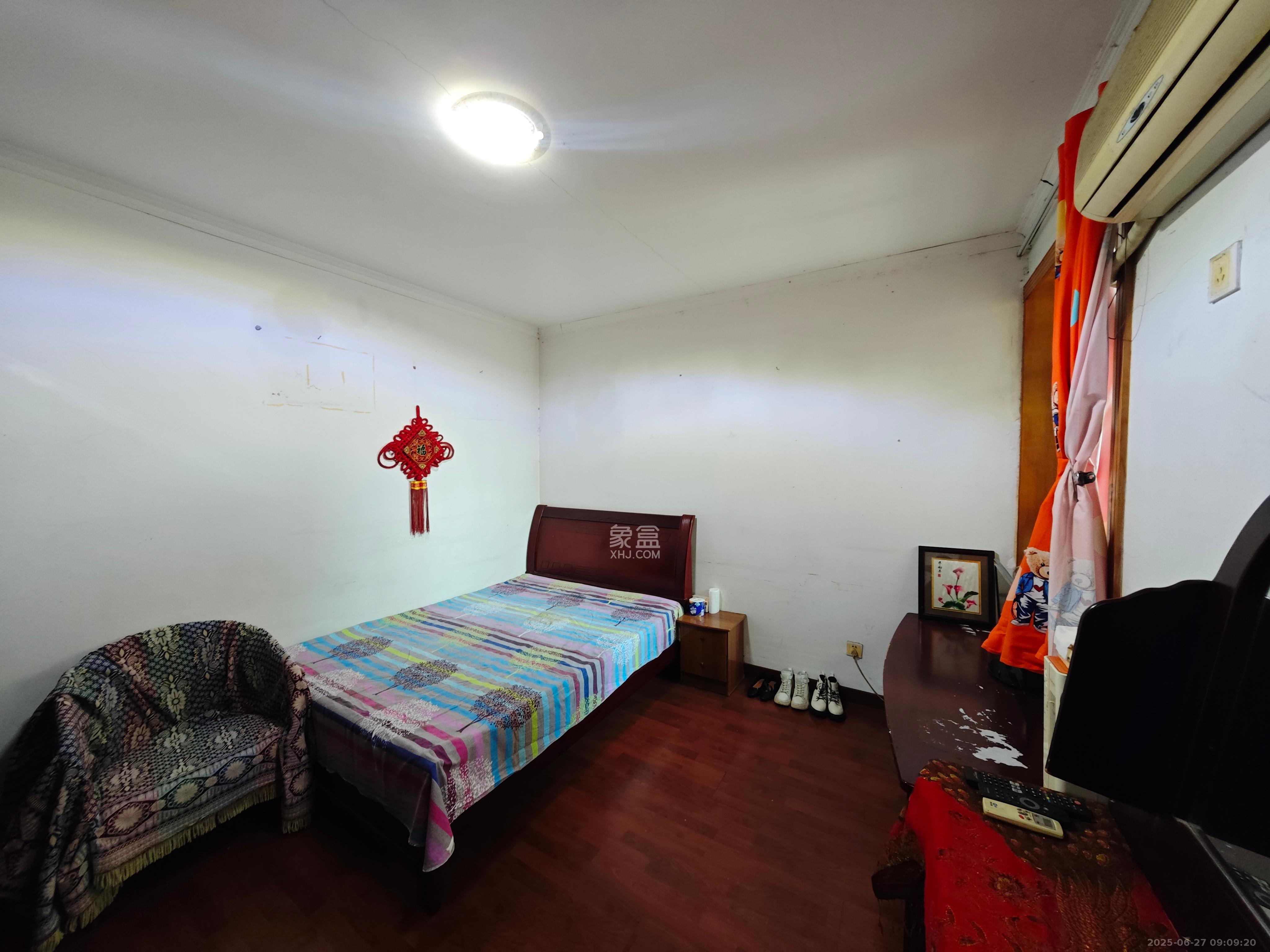 百善台小区  3室2厅2卫    1800.0元/月室内图