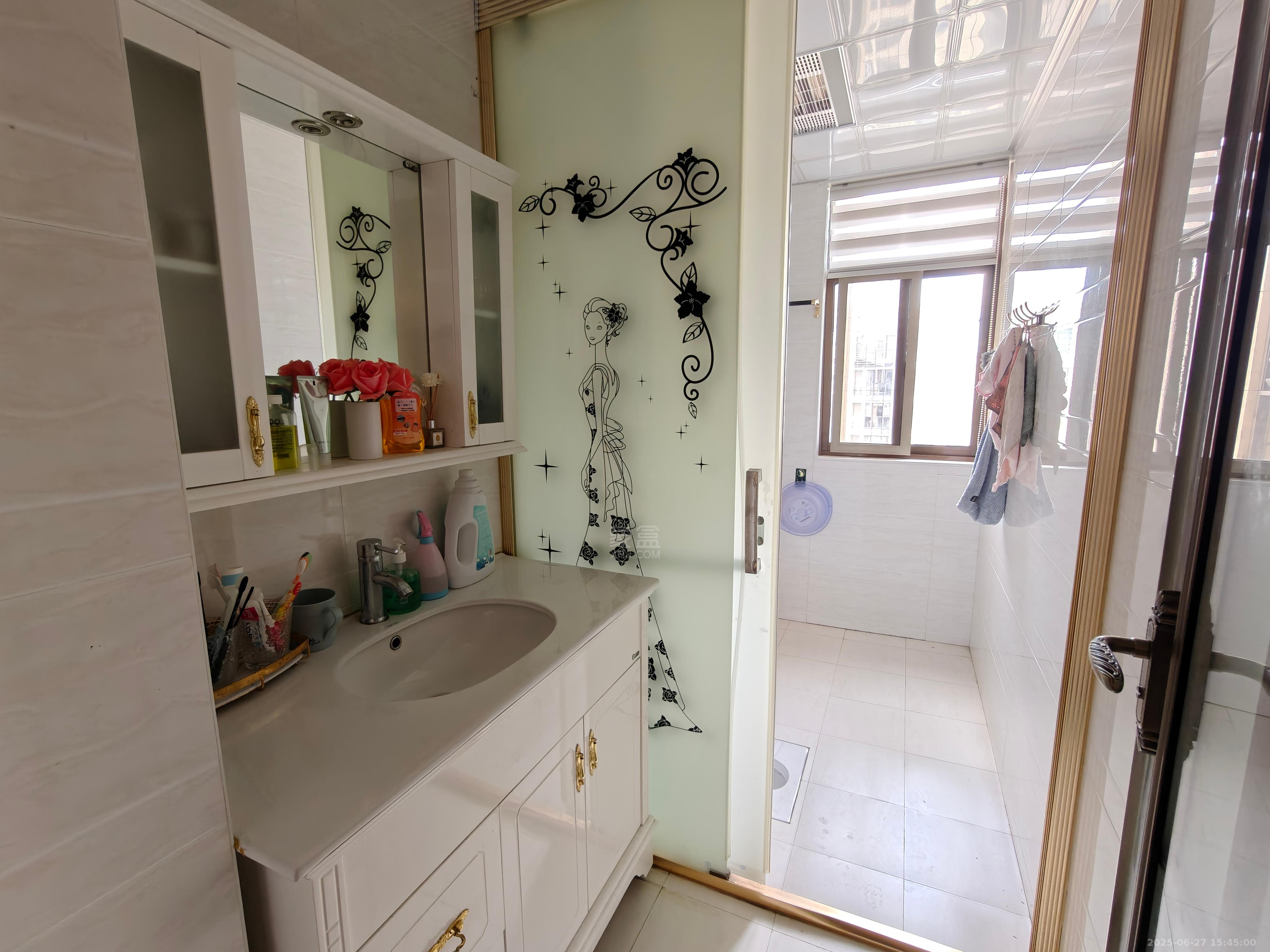 佳兆业金域天下三期 3室2厅1卫 2500.0元/月 佳兆业金域天下三期 3室2厅1卫 2500.0元/月室内图