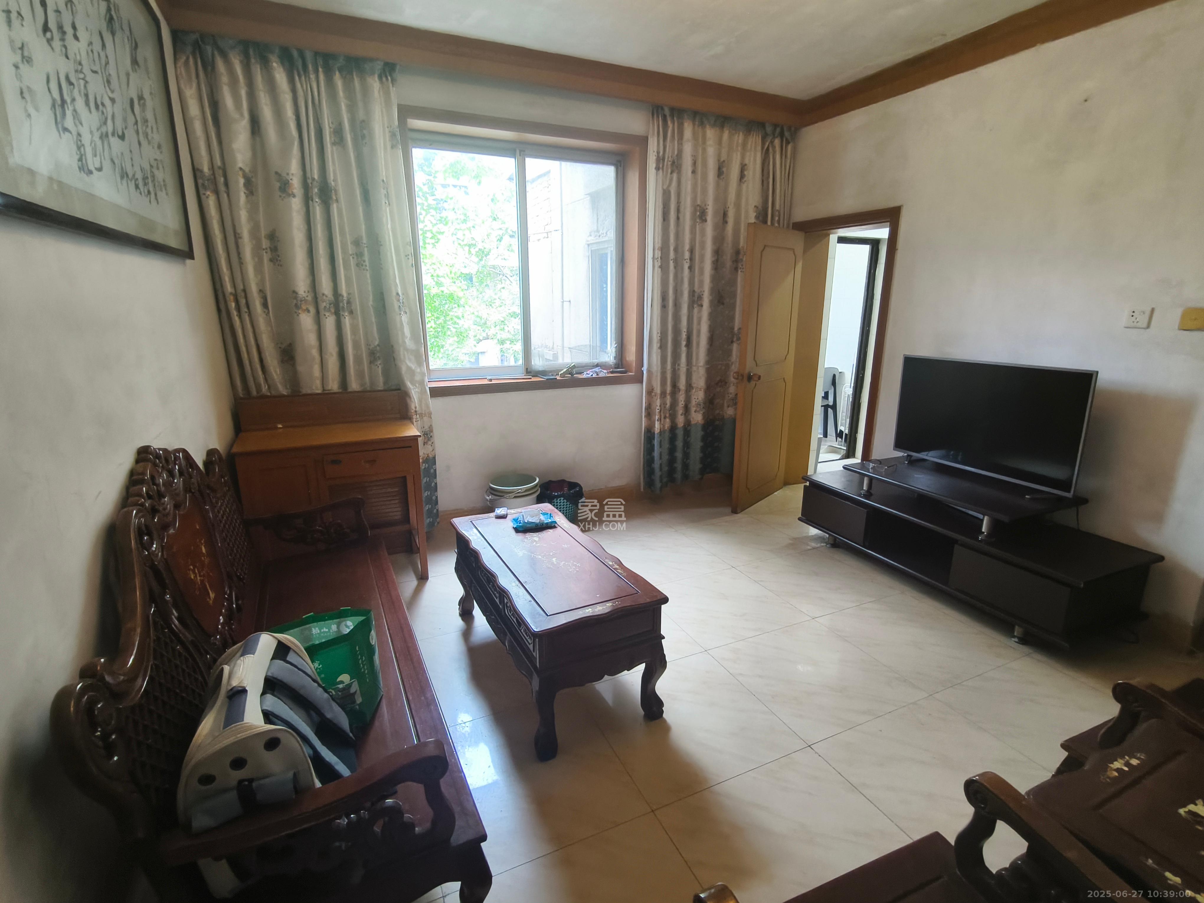 湘雅医学院(湘雅附一北院)  3室1厅1卫    2200.0元/月 湘雅医学院(湘雅附一北院)  3室1厅1卫    2200.0元/月室内图1