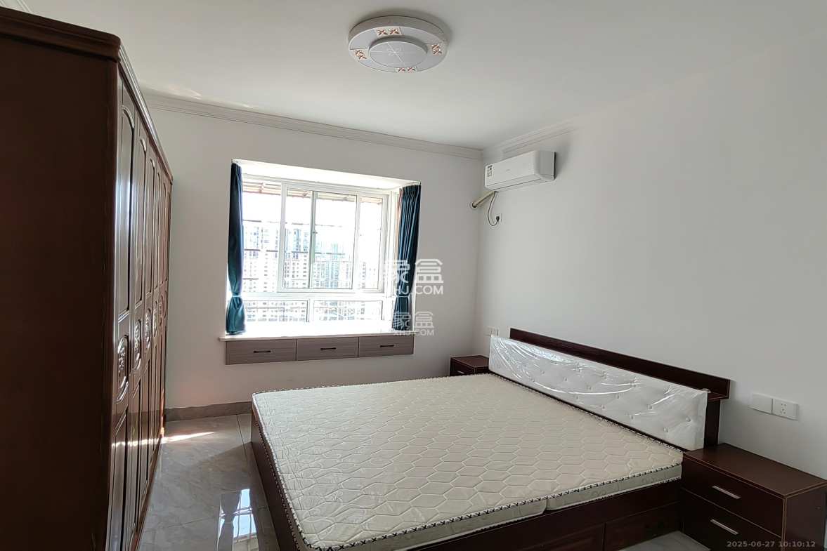 凯富南方鑫城  3室2厅1卫    2200.0元/月 凯富南方鑫城  3室2厅1卫    2200.0元/月室内图